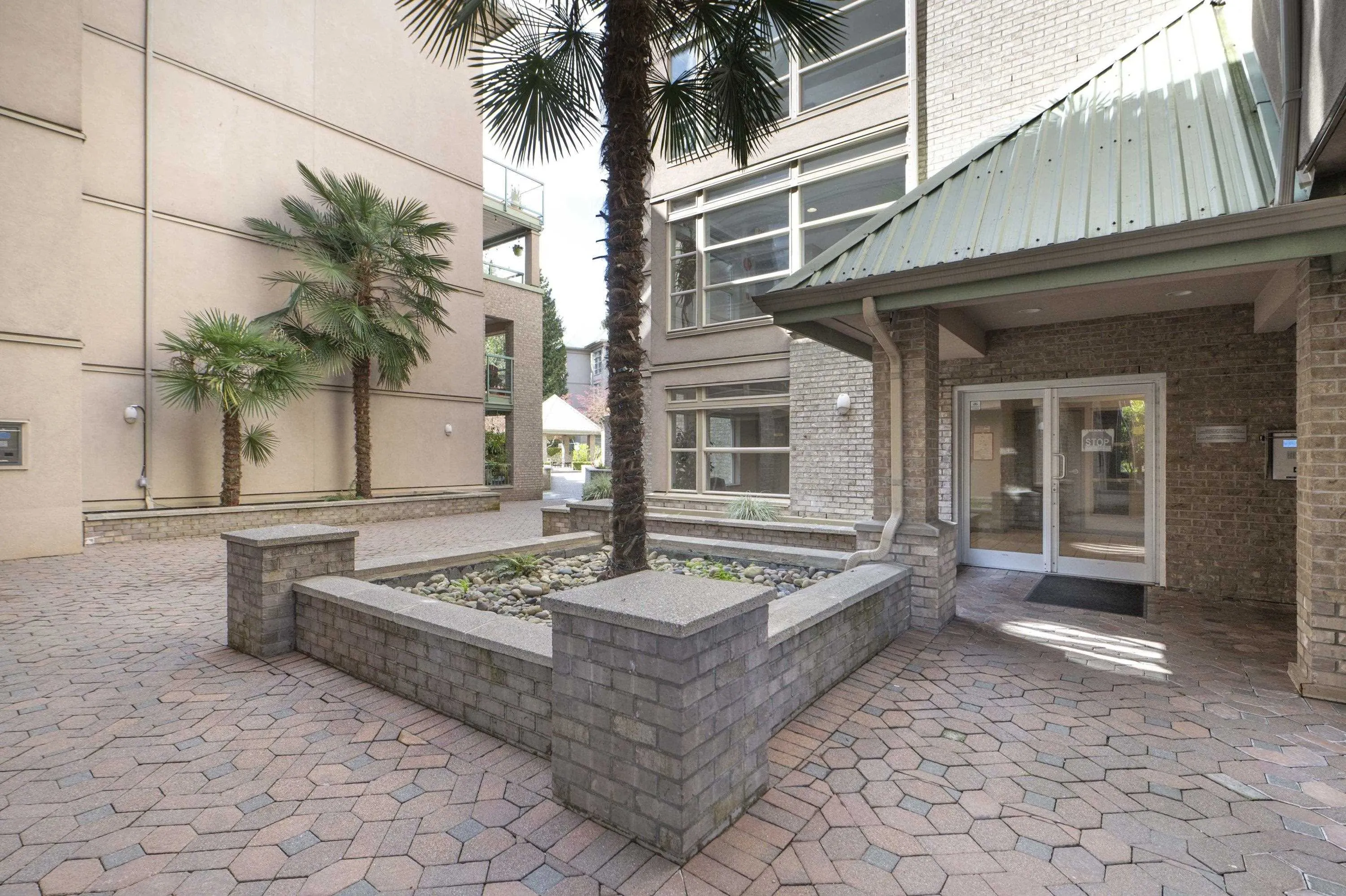 301 Maude Road #606