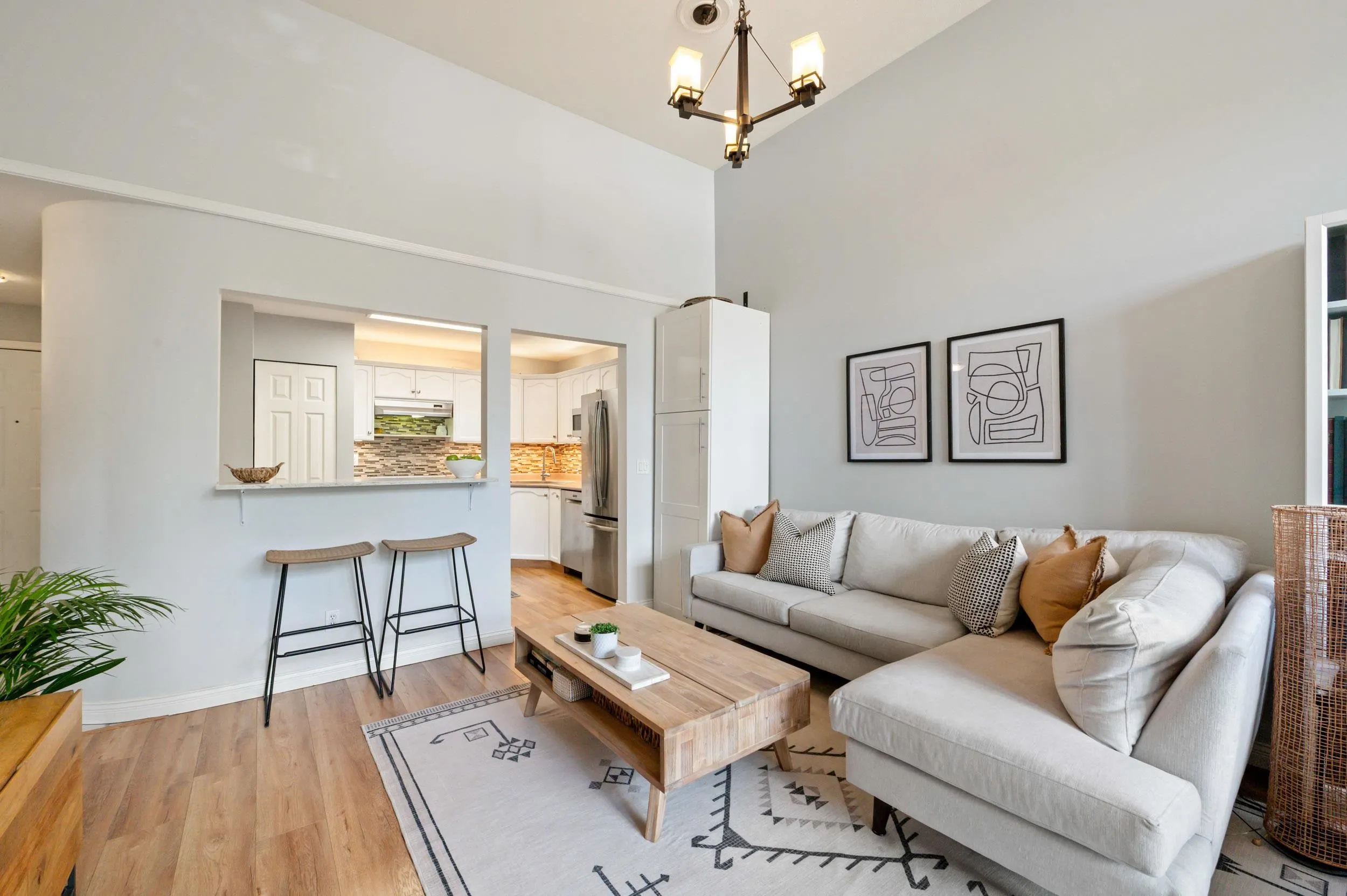 301 Maude Road #606