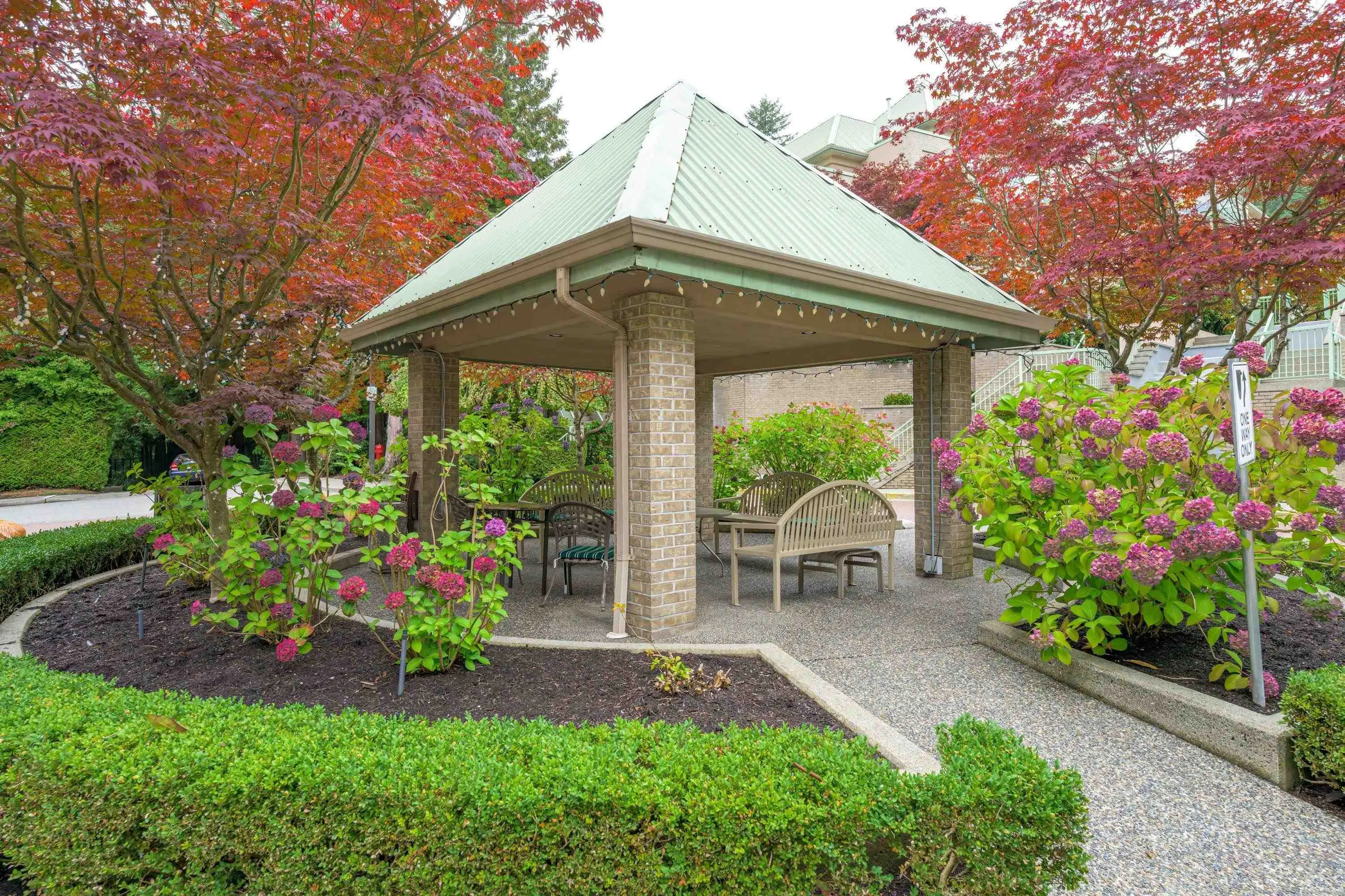 301 Maude Road #606