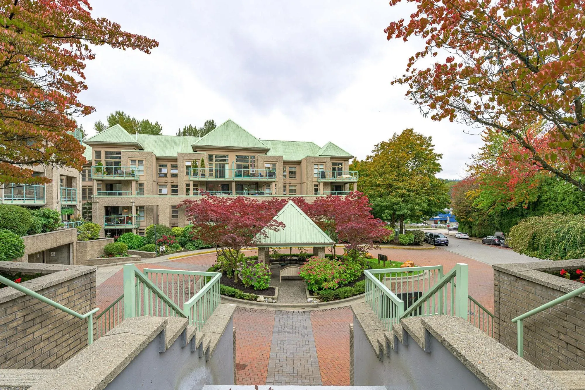 301 Maude Road #606