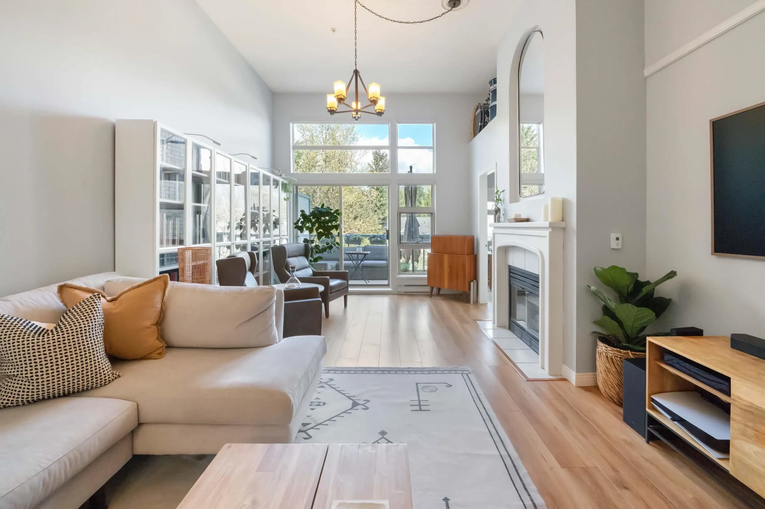 301 Maude Road #606