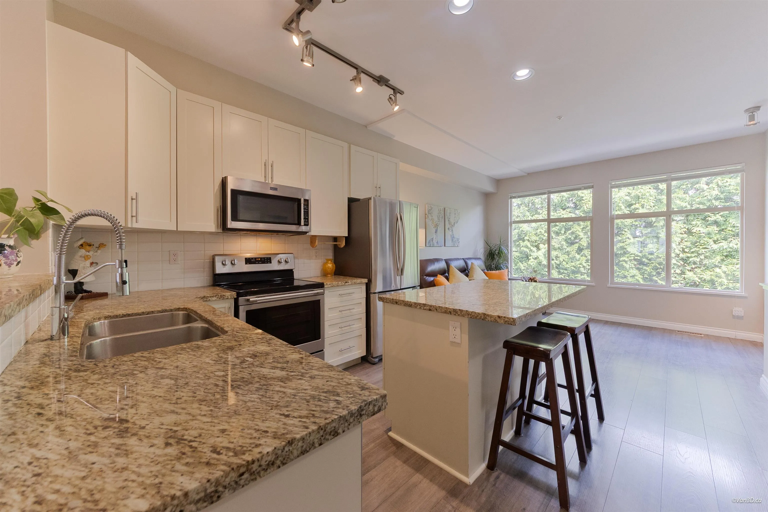 21661 88 Avenue #38