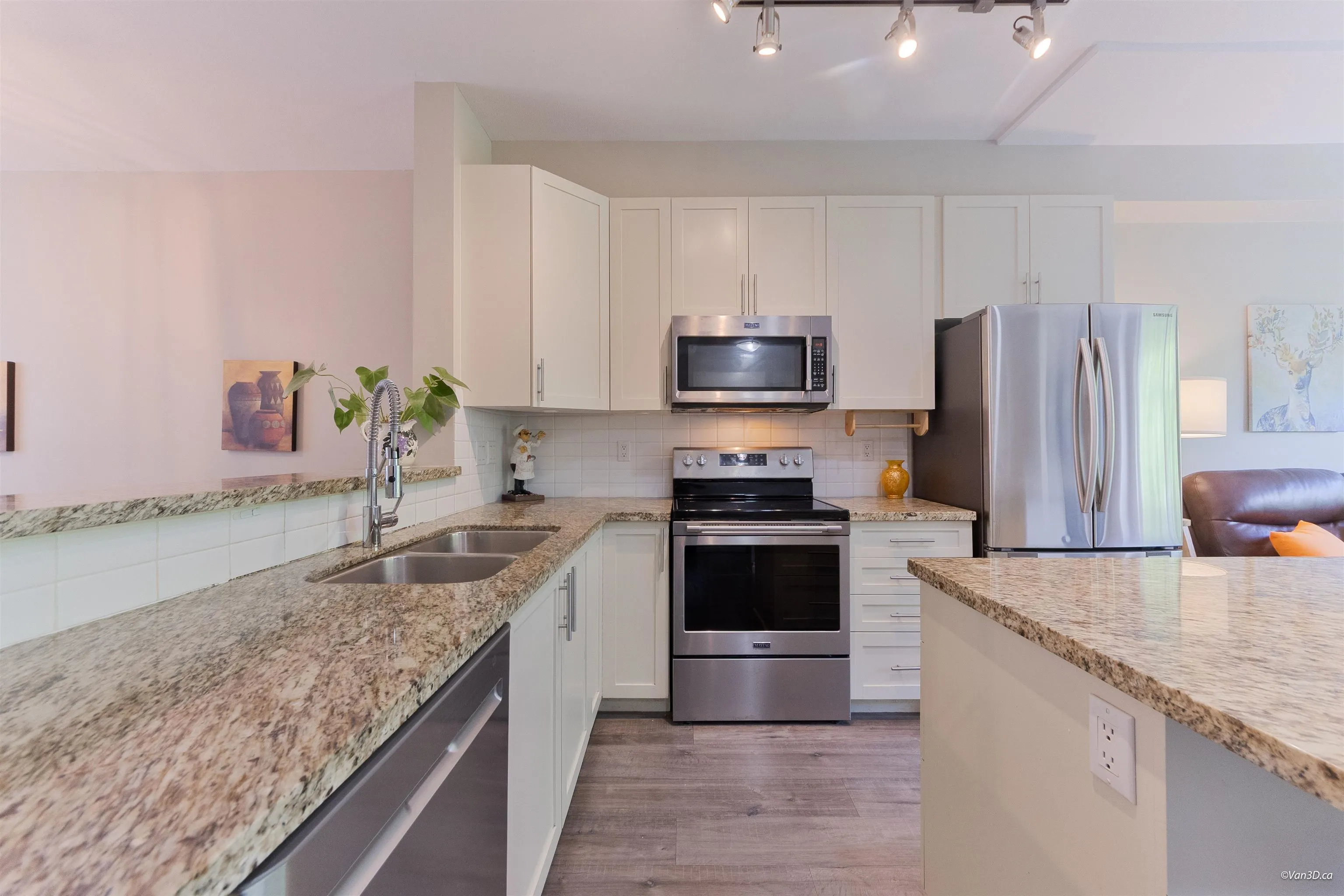 21661 88 Avenue #38