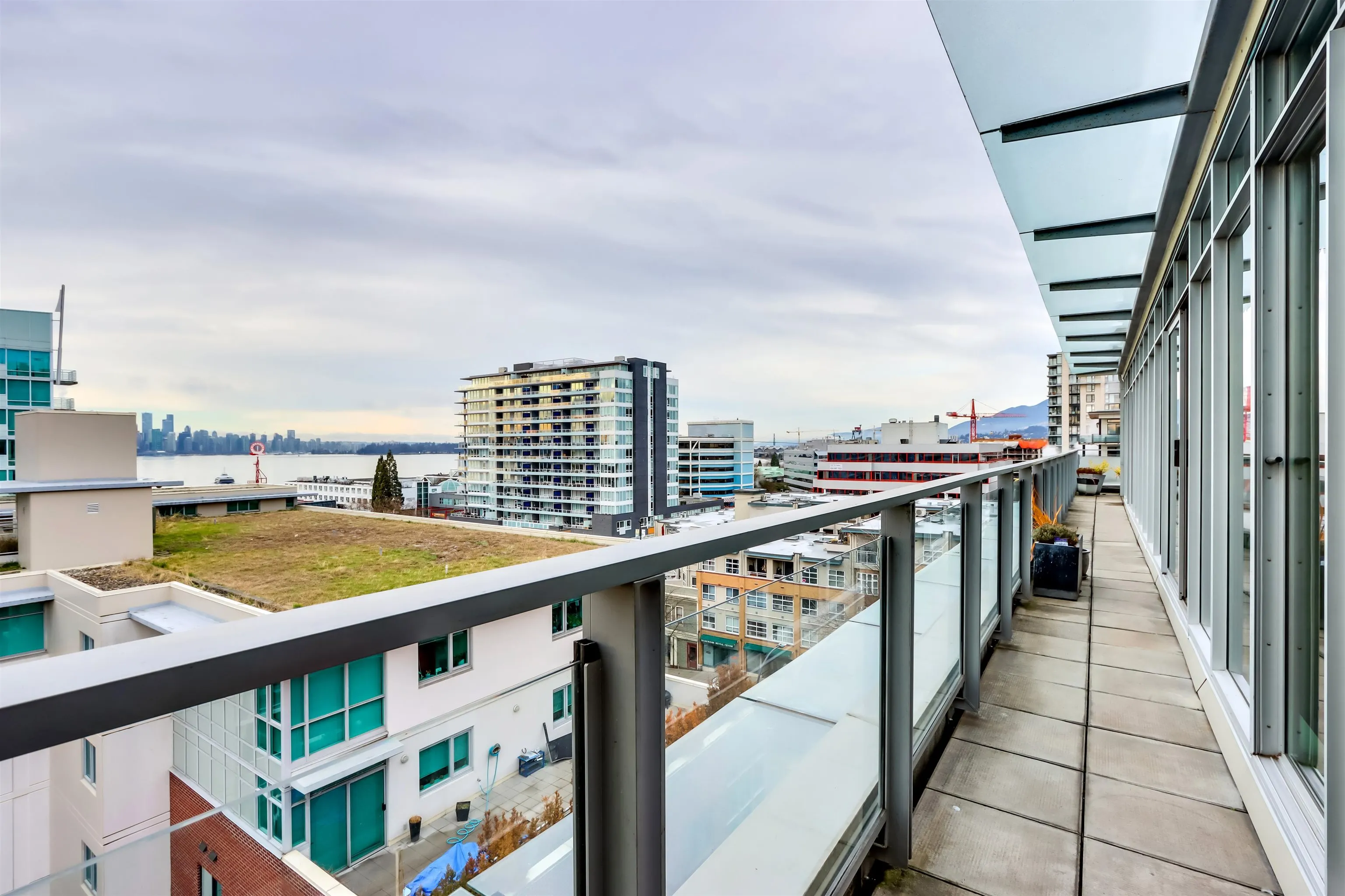 88 Lonsdale Avenue #5TH FLR