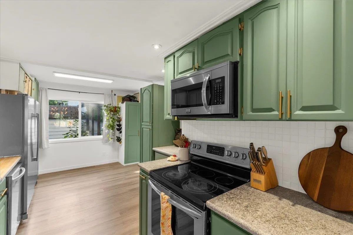 46689 First Avenue #13