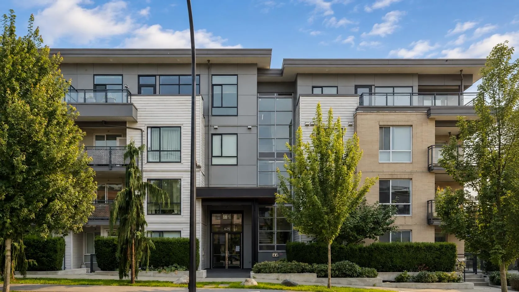 625 E 3rd Street #105