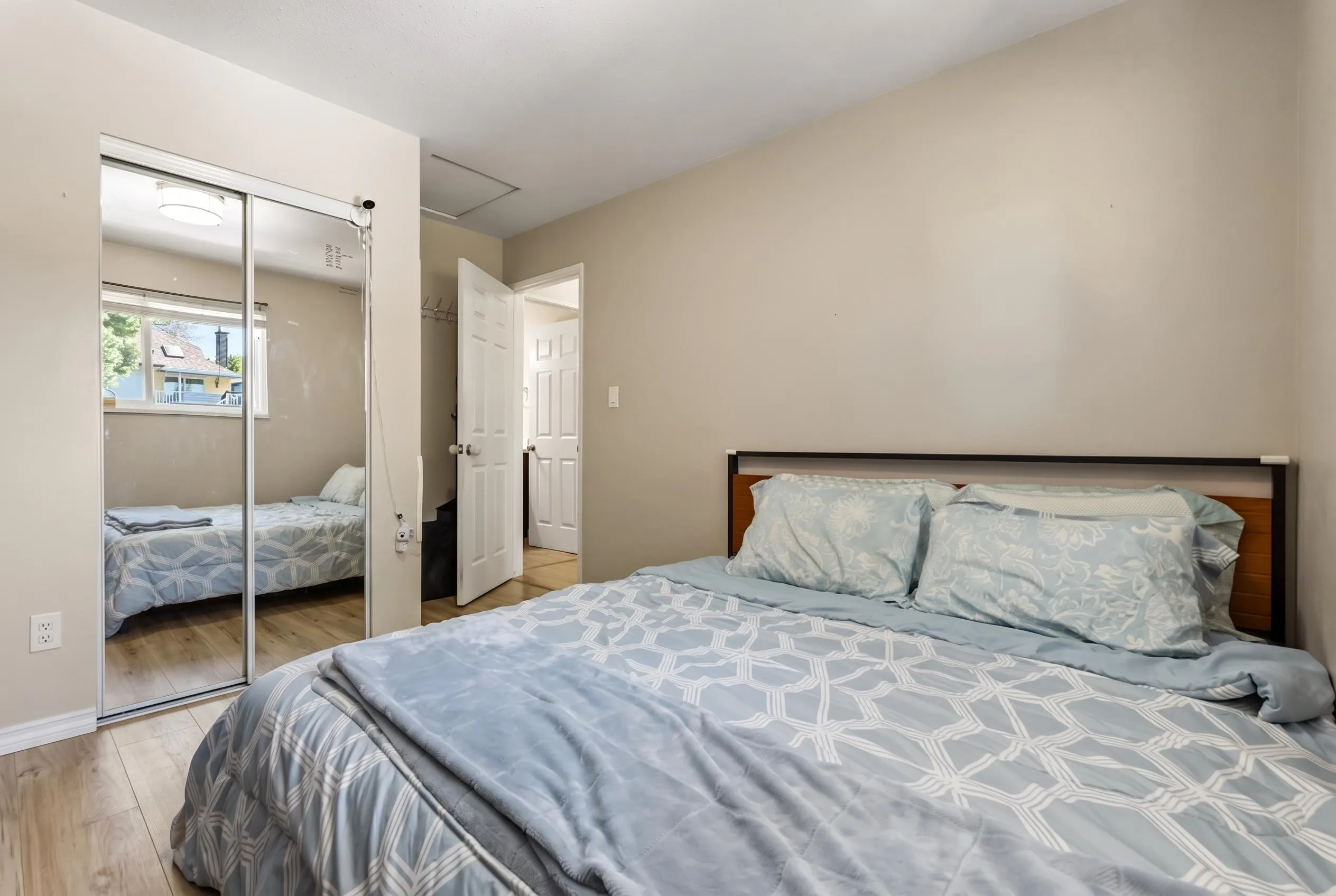 9511 160 Street