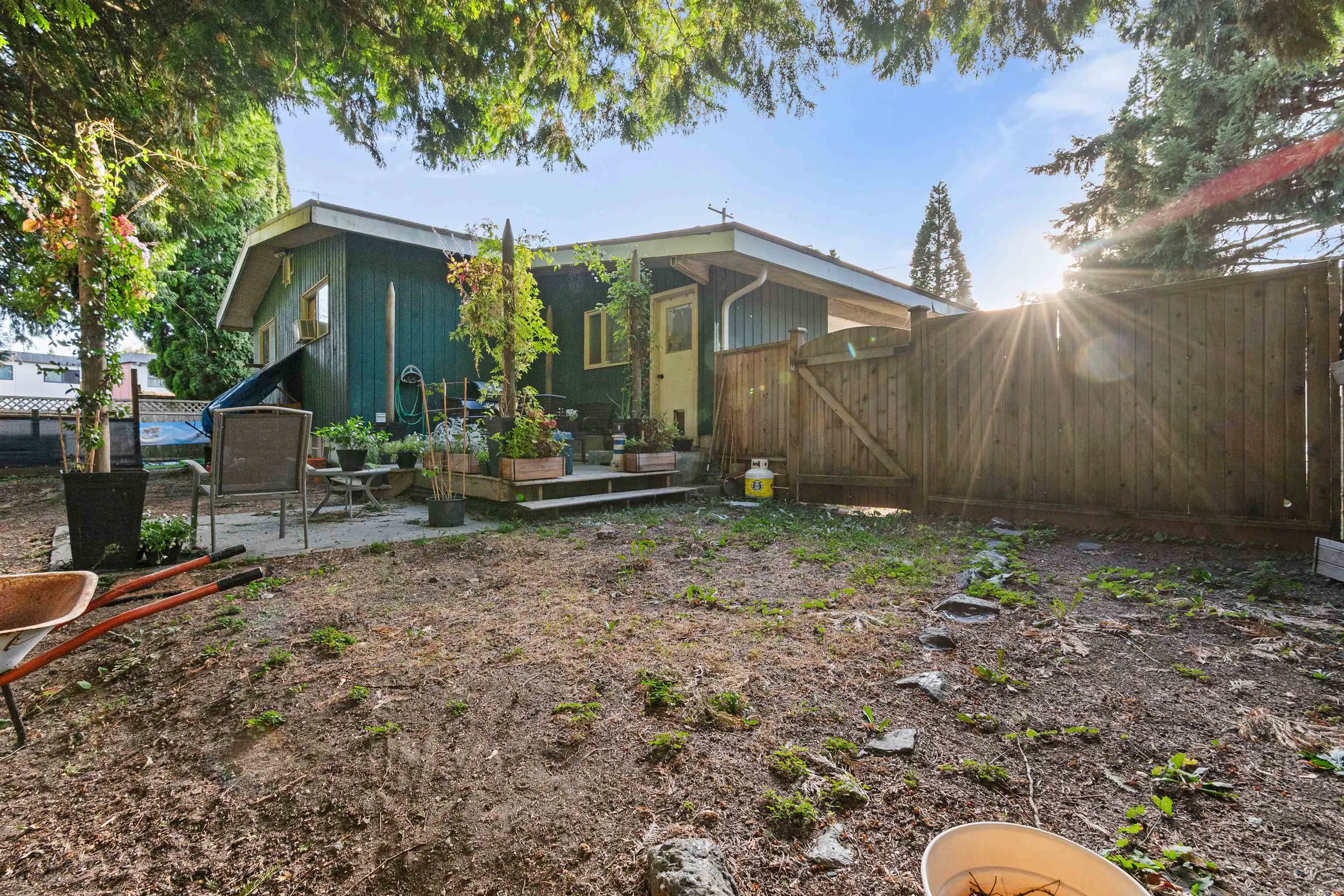 9542 Young Road