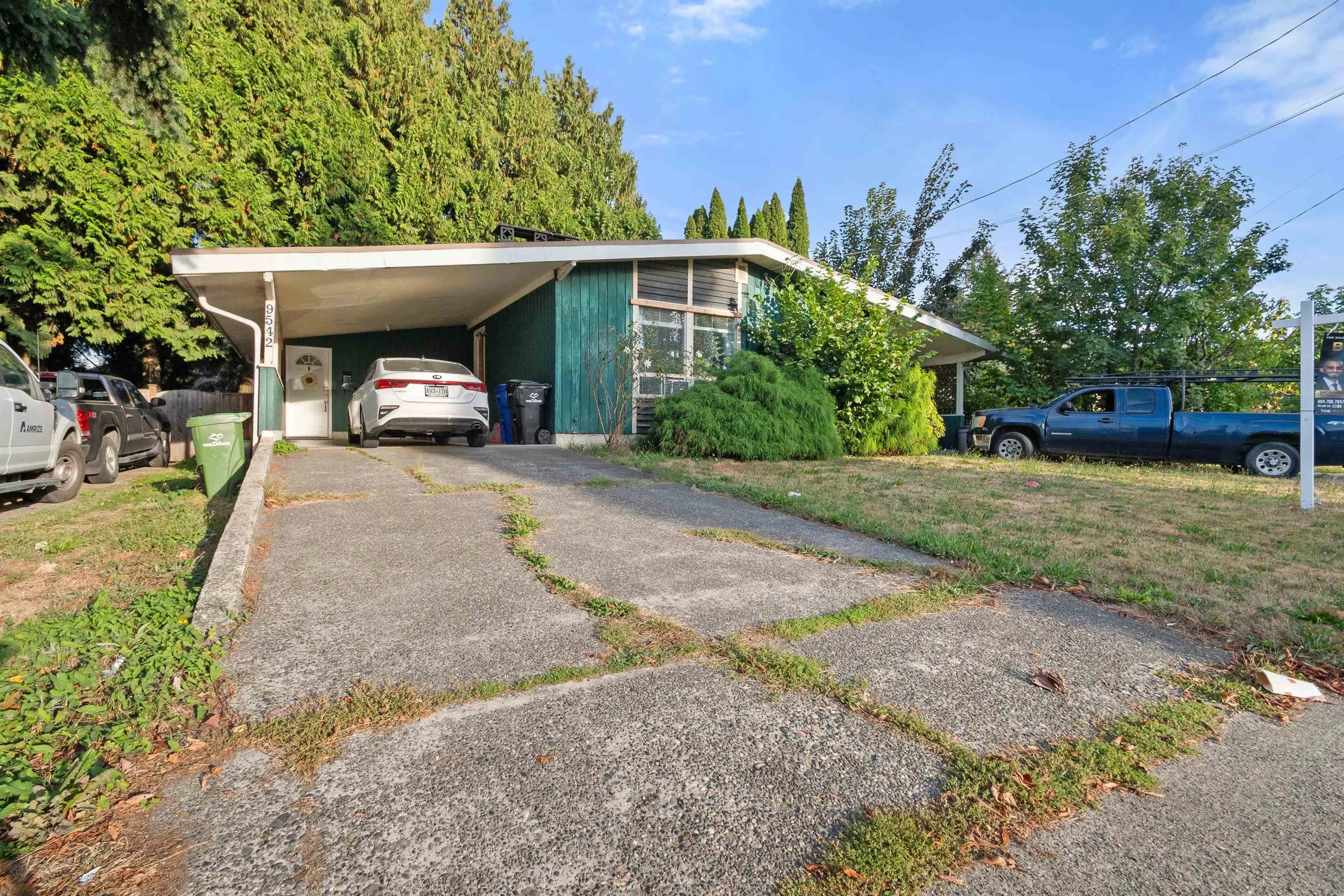 9542 Young Road