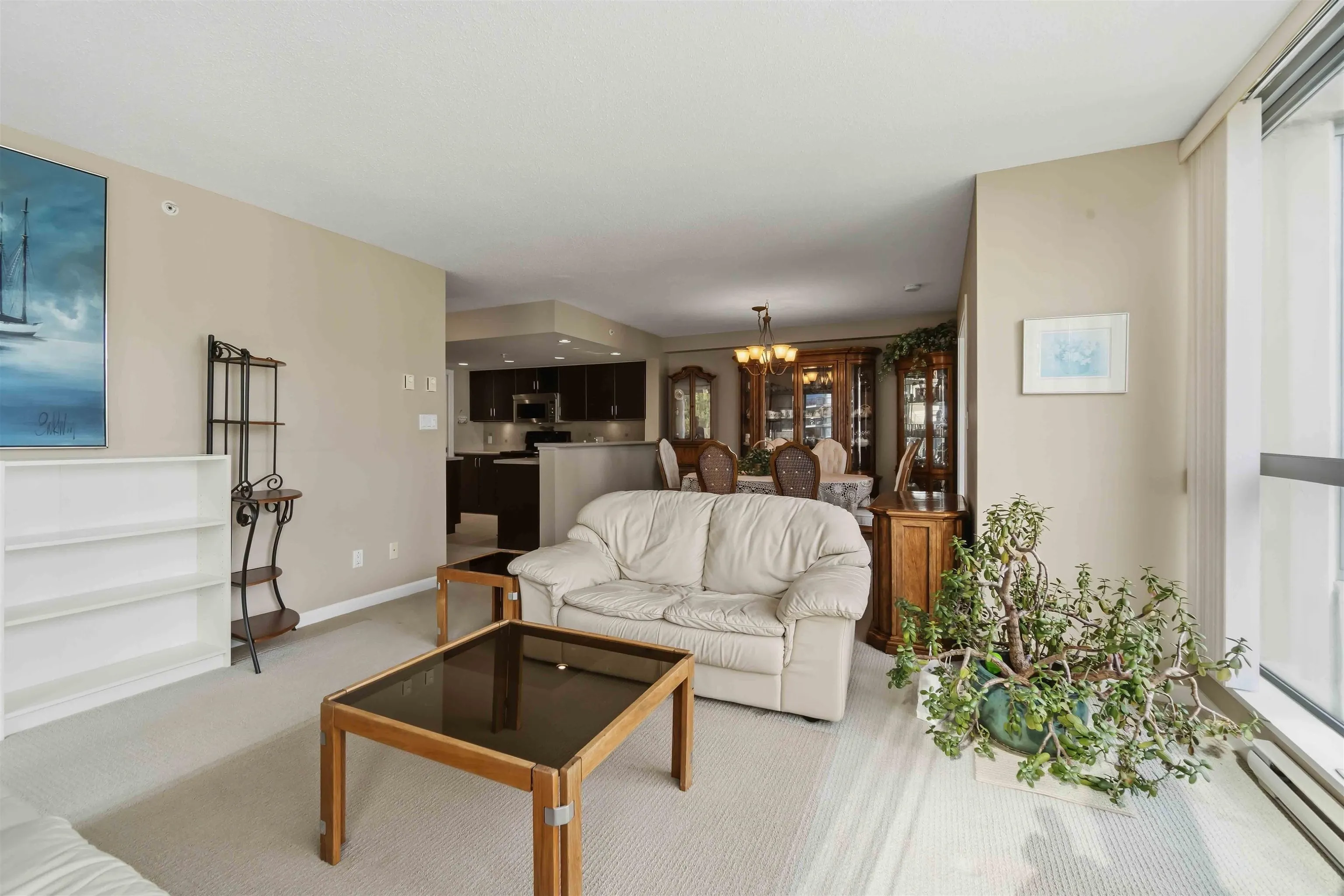 295 Guildford Way #1006