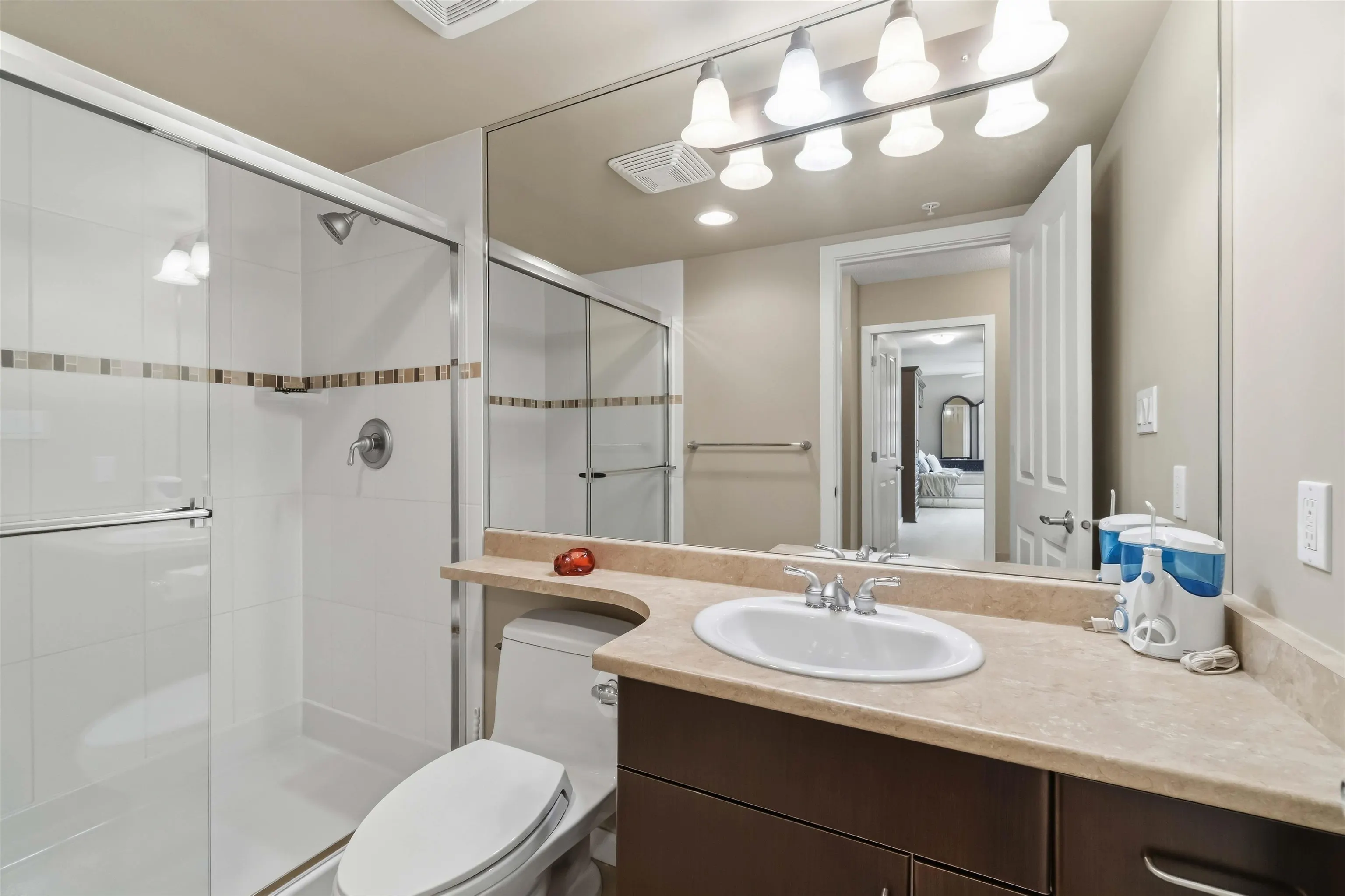295 Guildford Way #1006