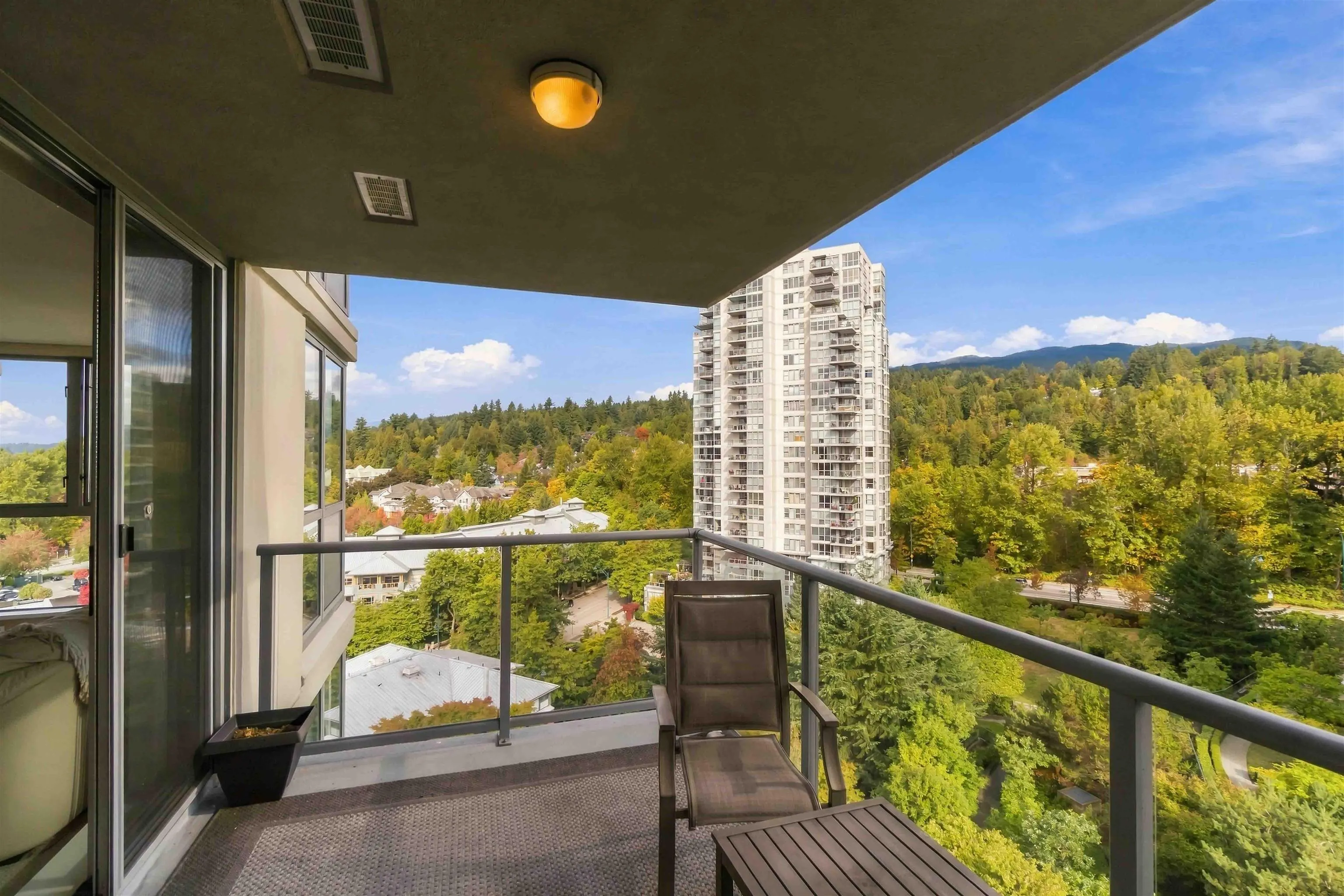 295 Guildford Way #1006