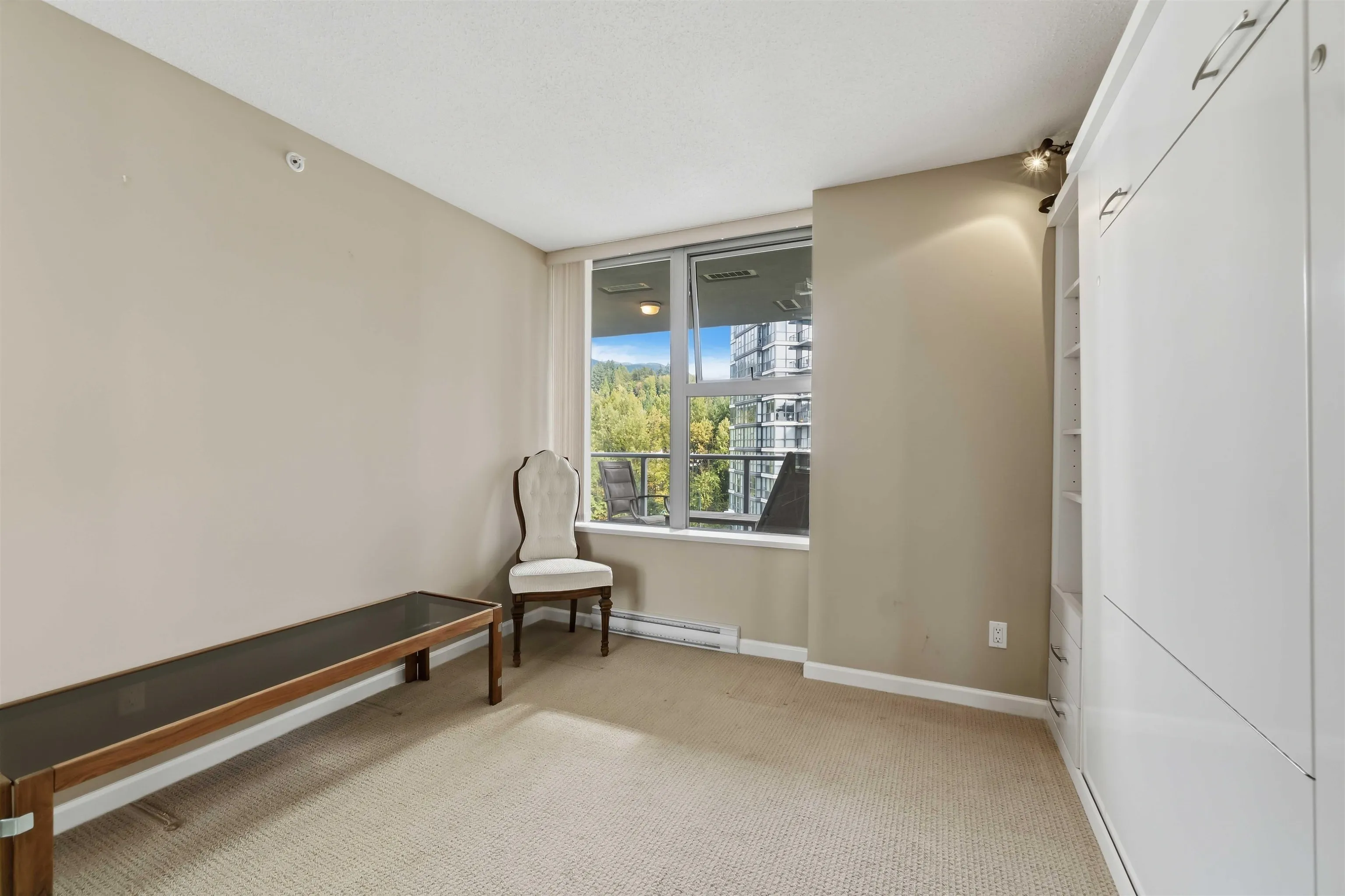 295 Guildford Way #1006