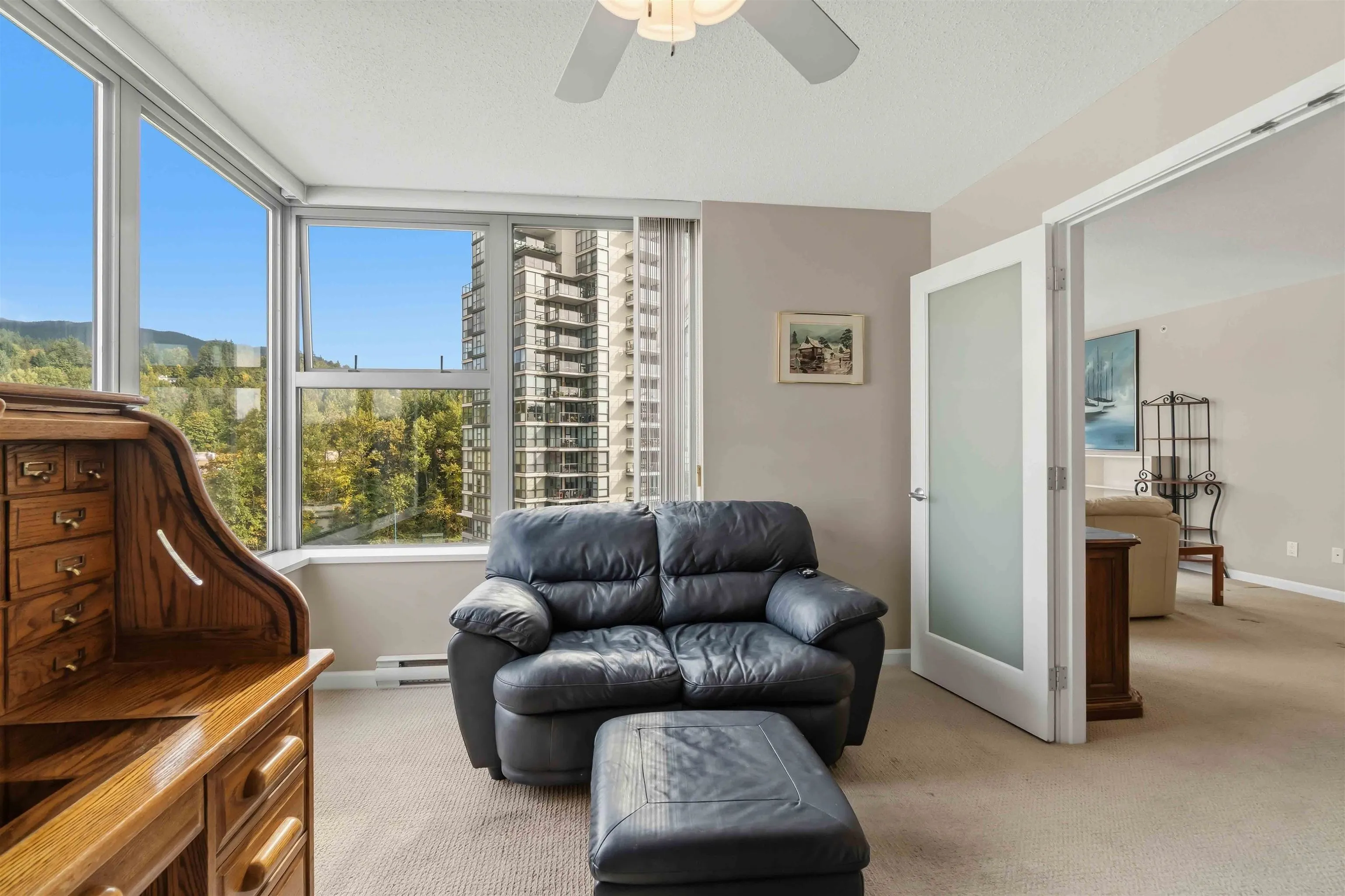 295 Guildford Way #1006