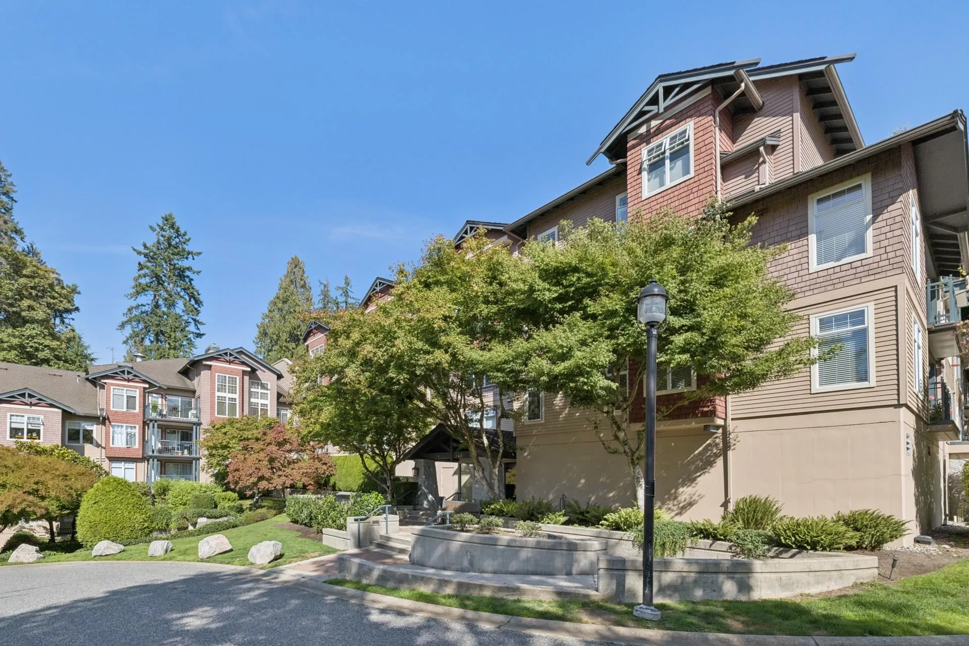 1140 Strathaven Drive #201