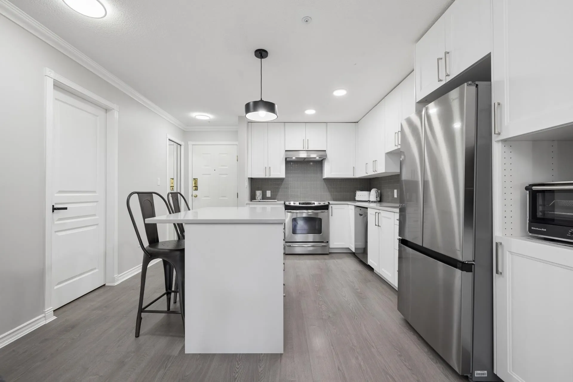 1140 Strathaven Drive #201