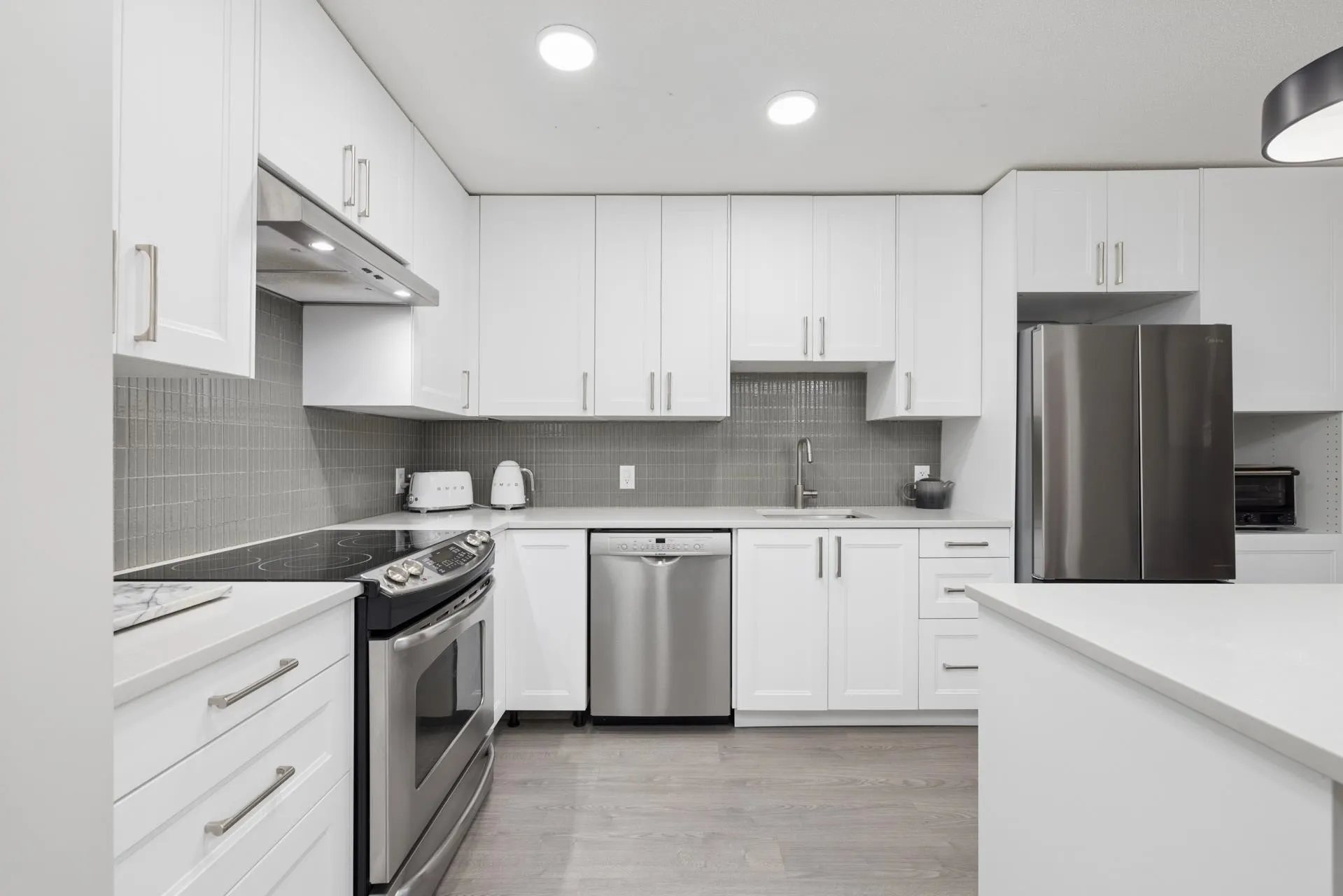 1140 Strathaven Drive #201