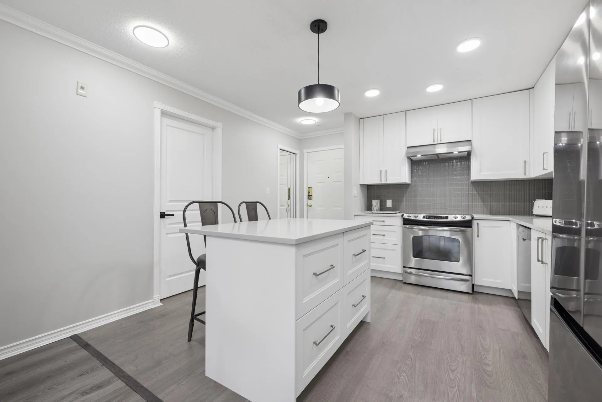 1140 Strathaven Drive #201