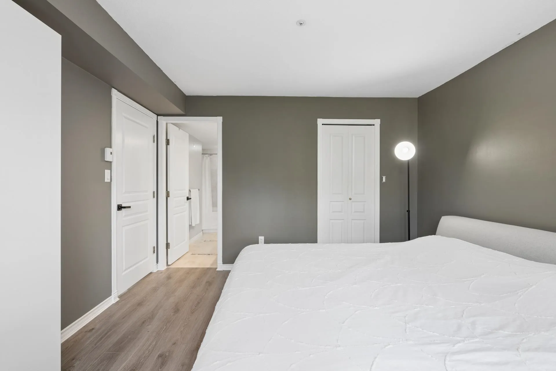 1140 Strathaven Drive #201