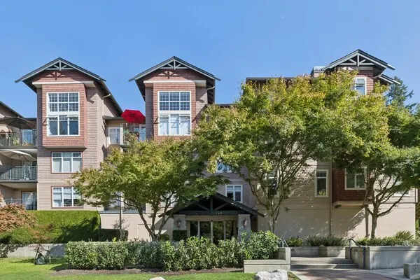 1140 Strathaven Drive #201