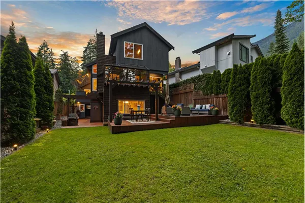 5522 Deerhorn Lane