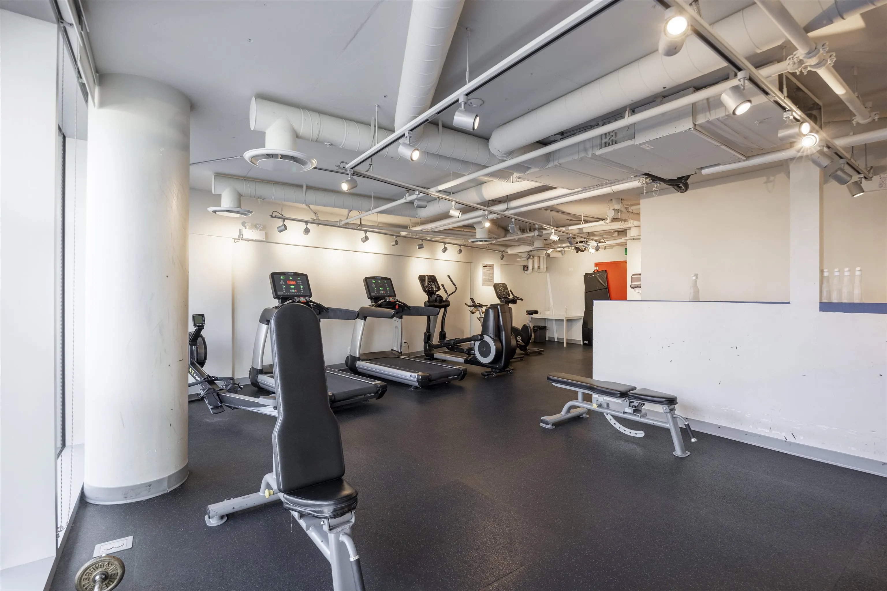 180 E 2nd Avenue #605