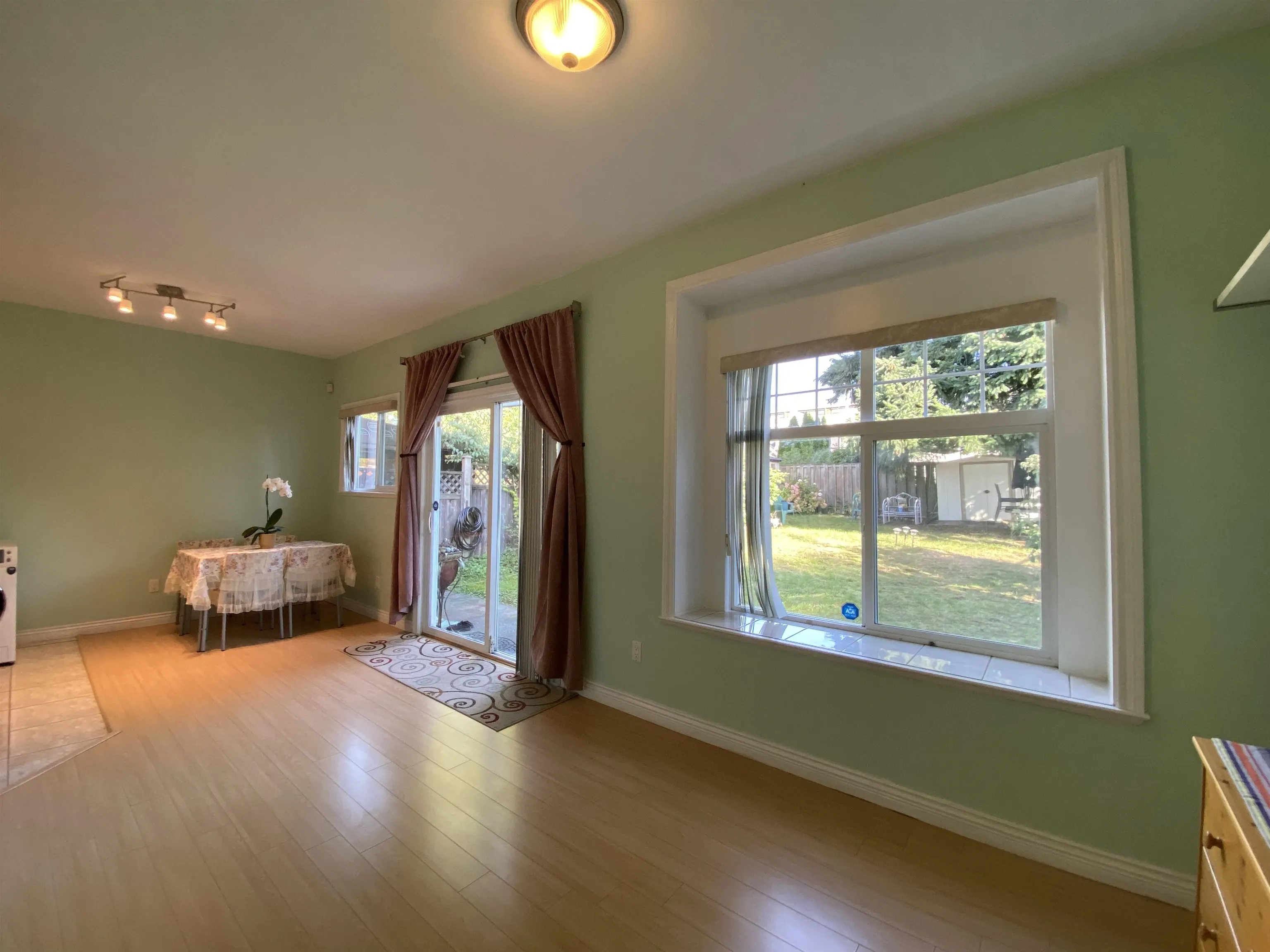 6000 Rumble Street #Garden Suite