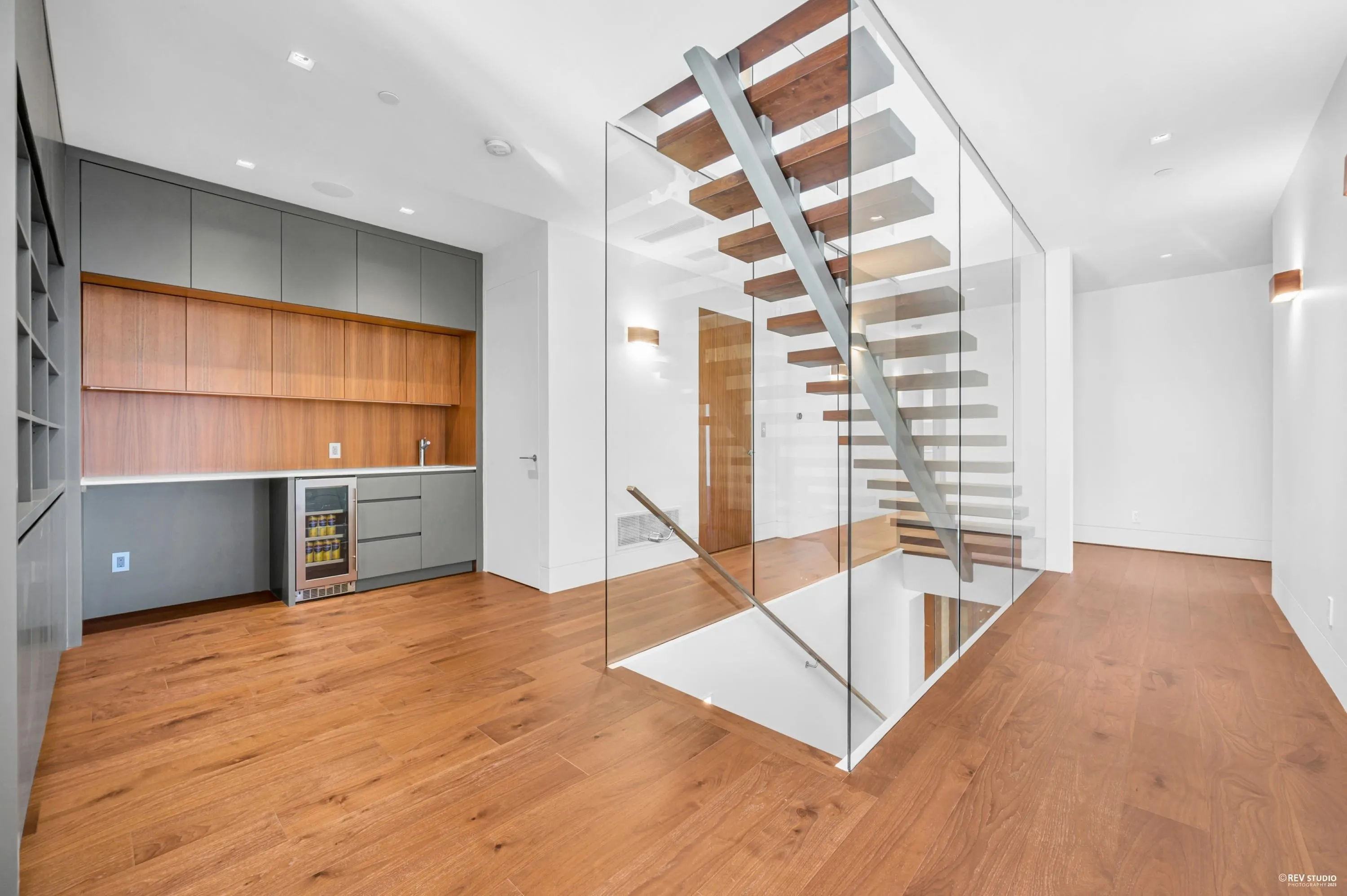 535 Craigmohr Drive