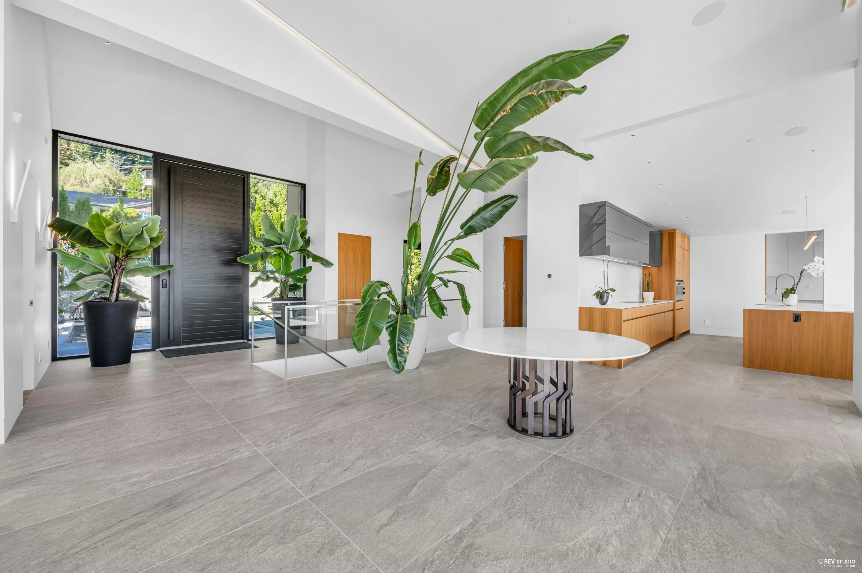 535 Craigmohr Drive