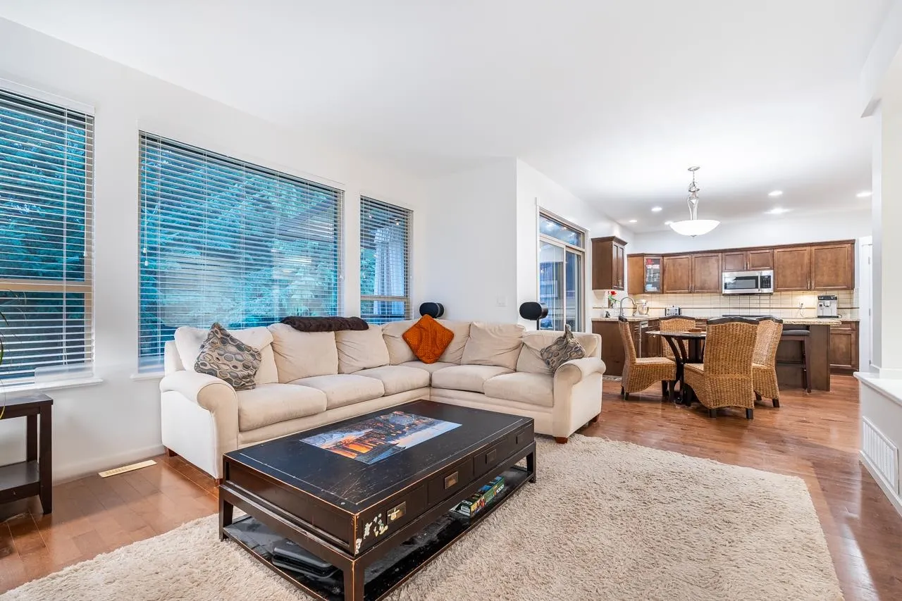 30 Hawthorn Drive