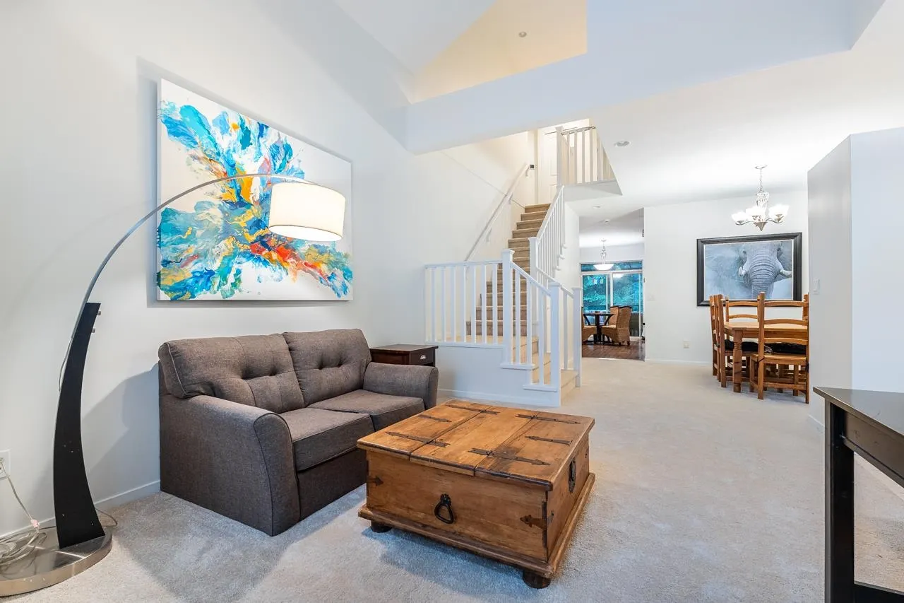 30 Hawthorn Drive