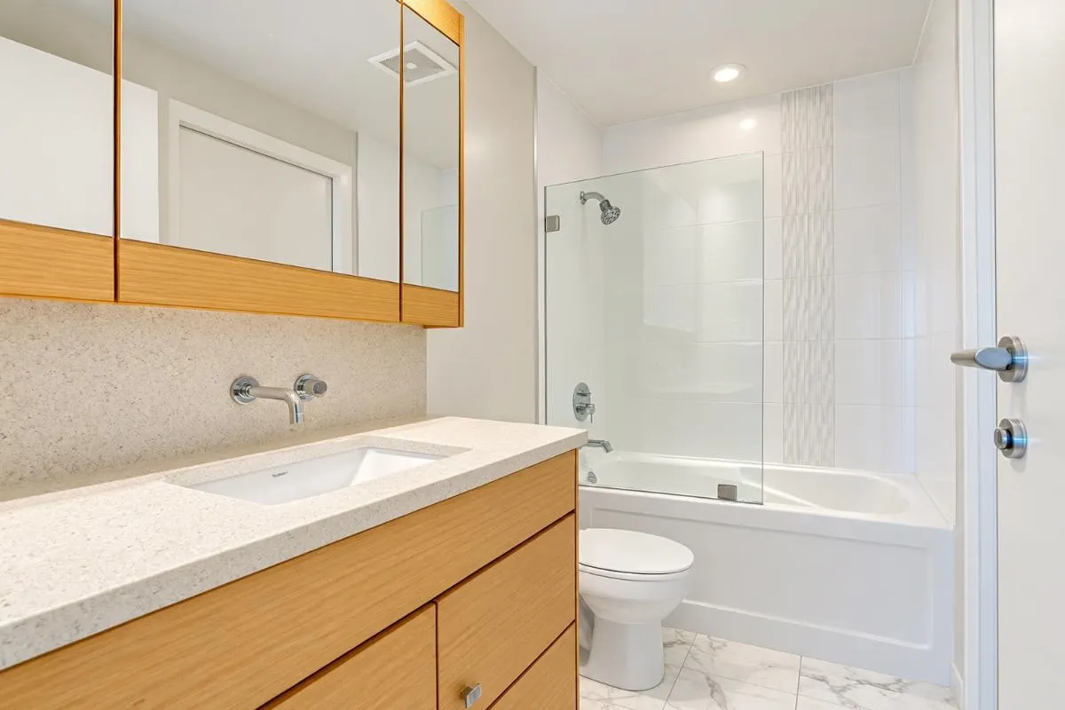 1277 Melville Street #2701