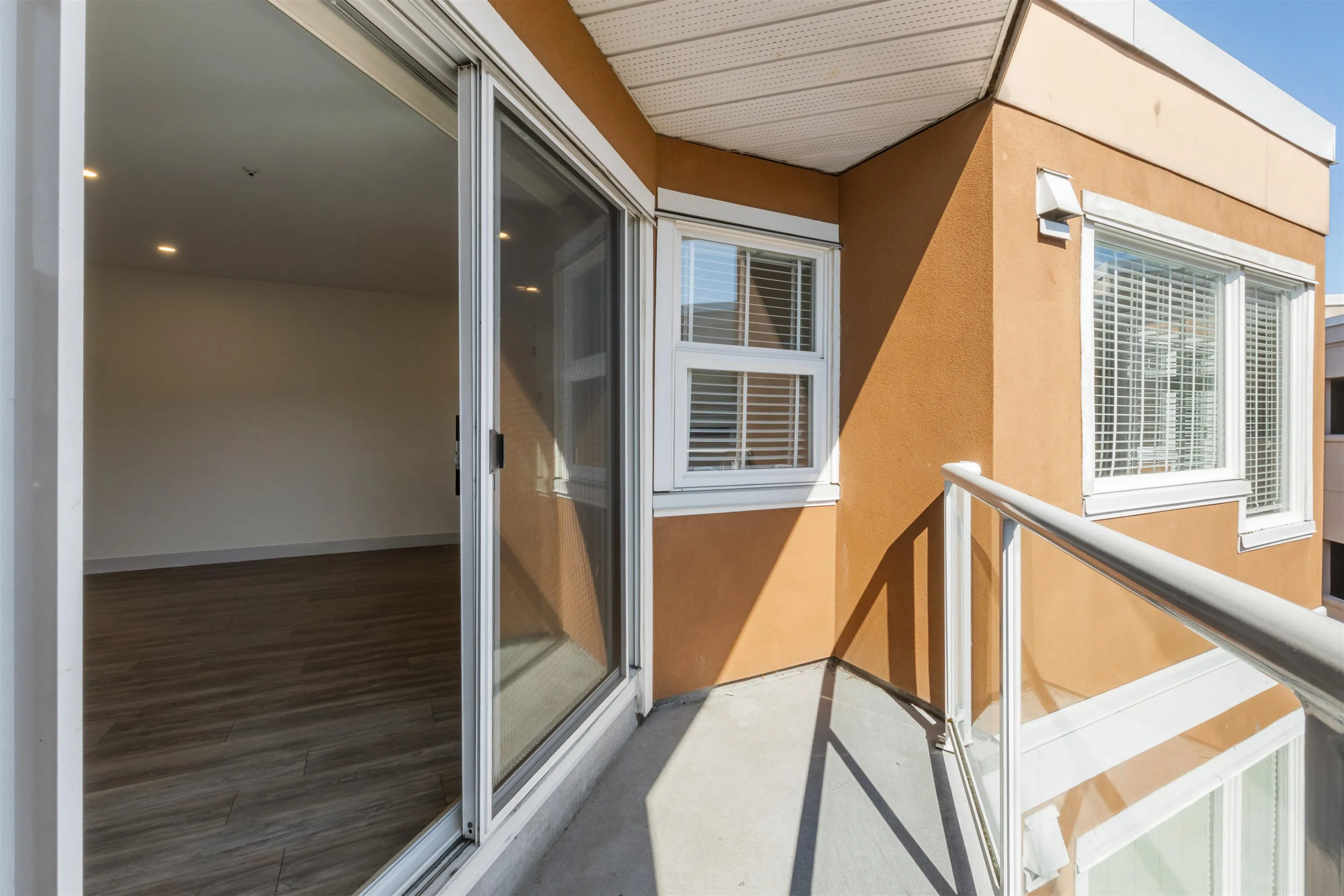 15233 Pacific Avenue #306