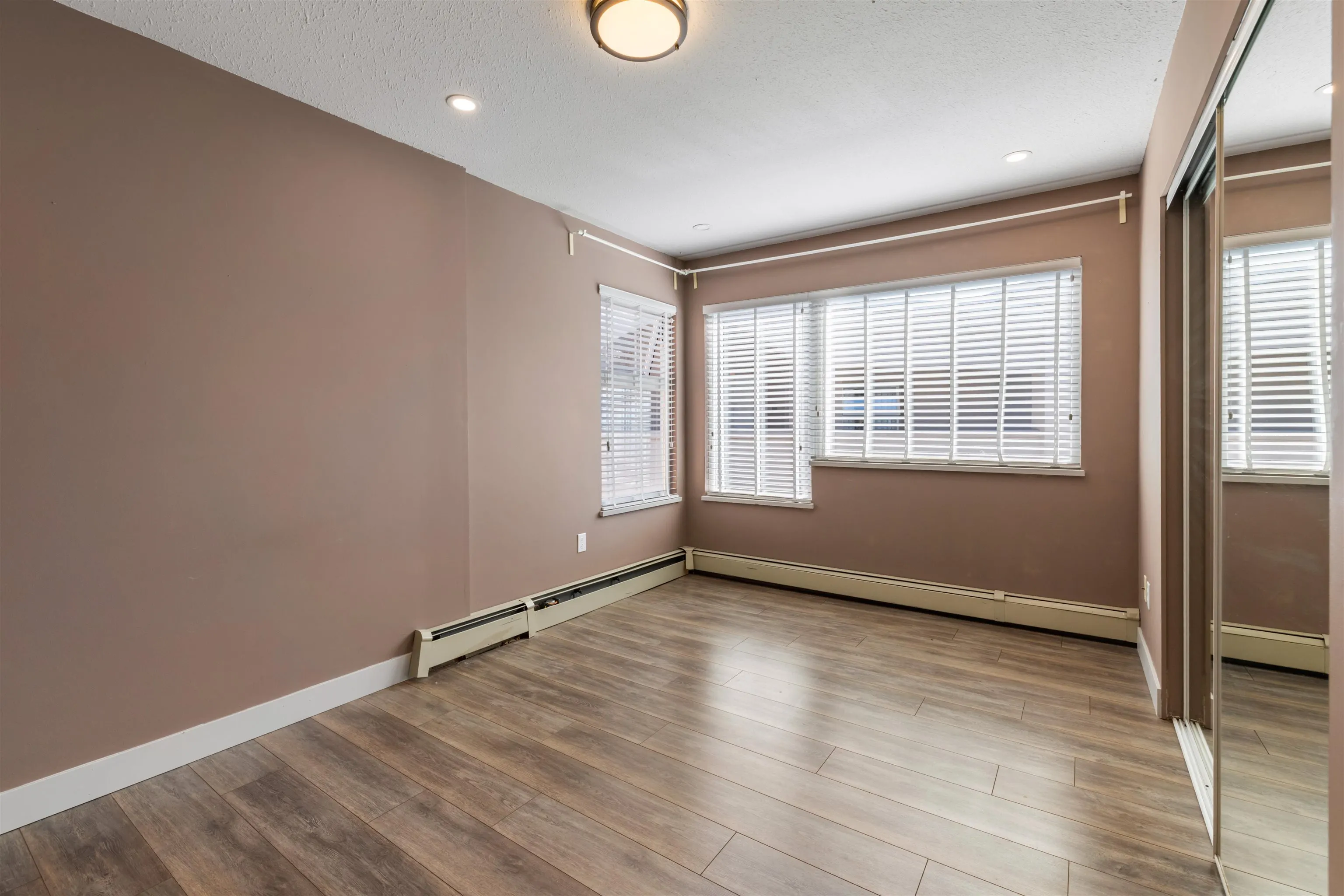 15233 Pacific Avenue #306
