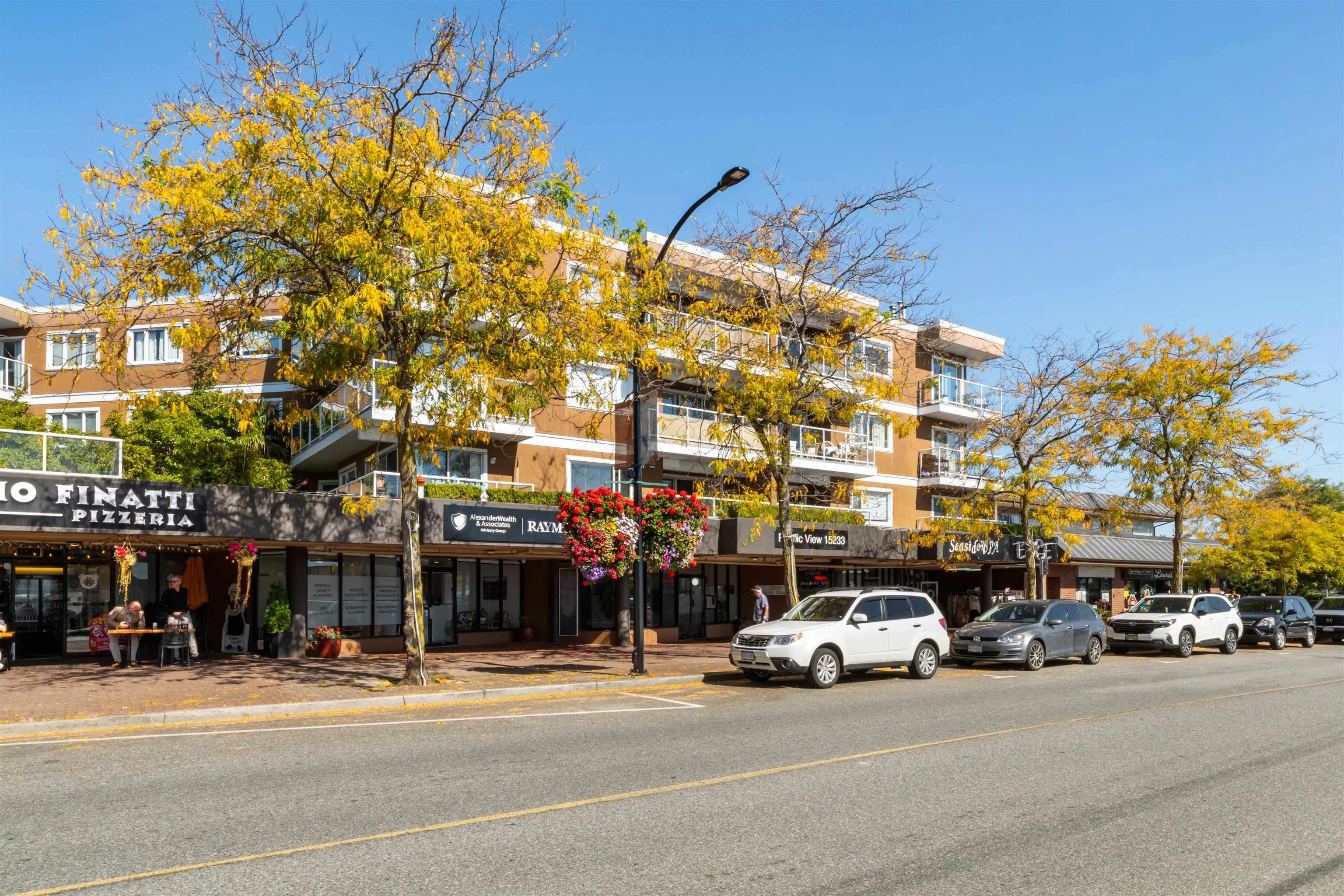 15233 Pacific Avenue #306