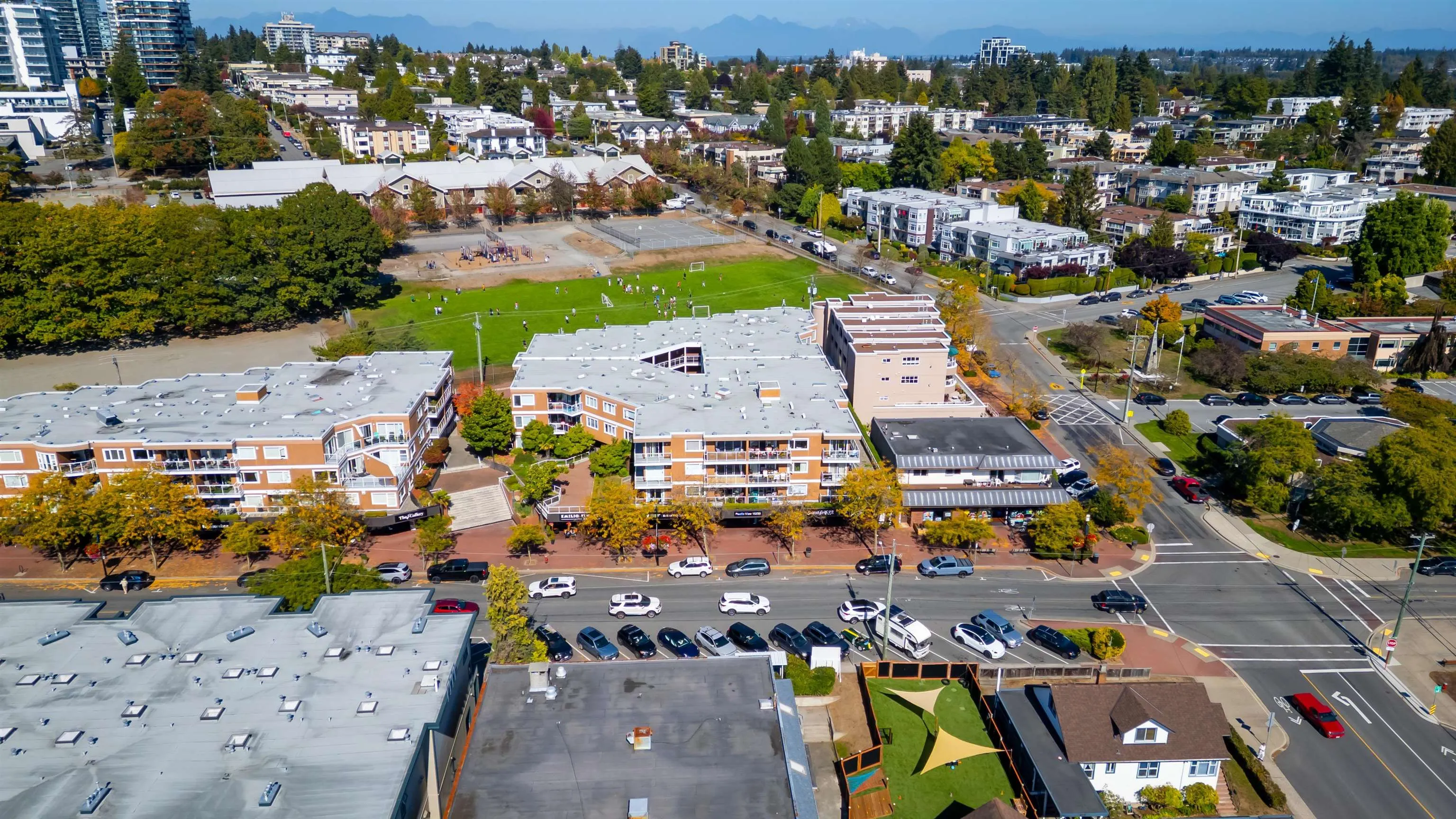 15233 Pacific Avenue #306