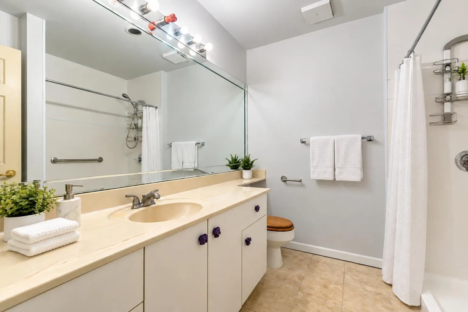 4738 53 Street #311