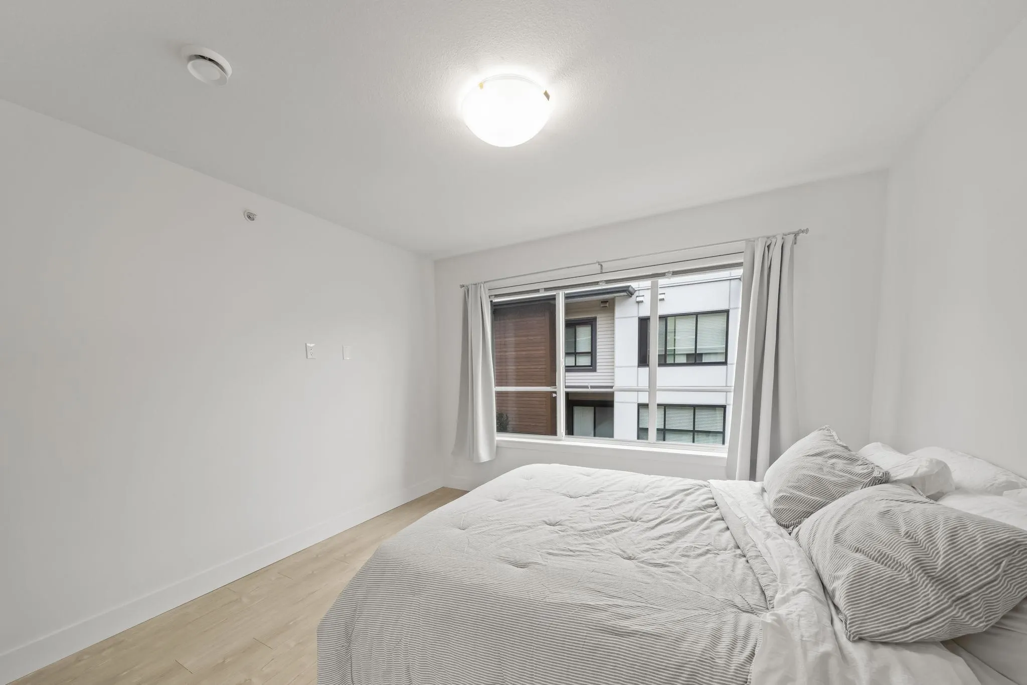 20849 78b Avenue #27