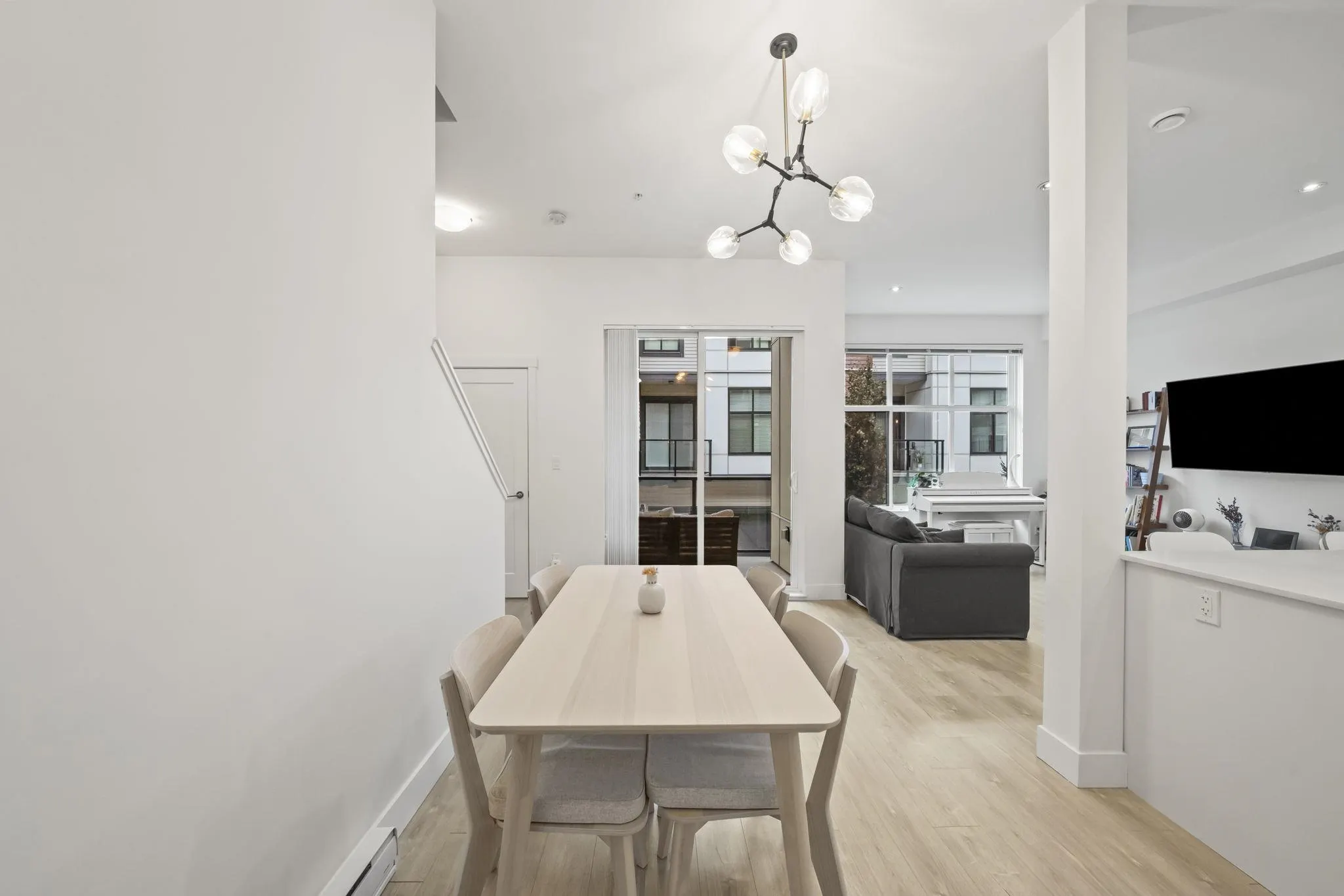 20849 78b Avenue #27