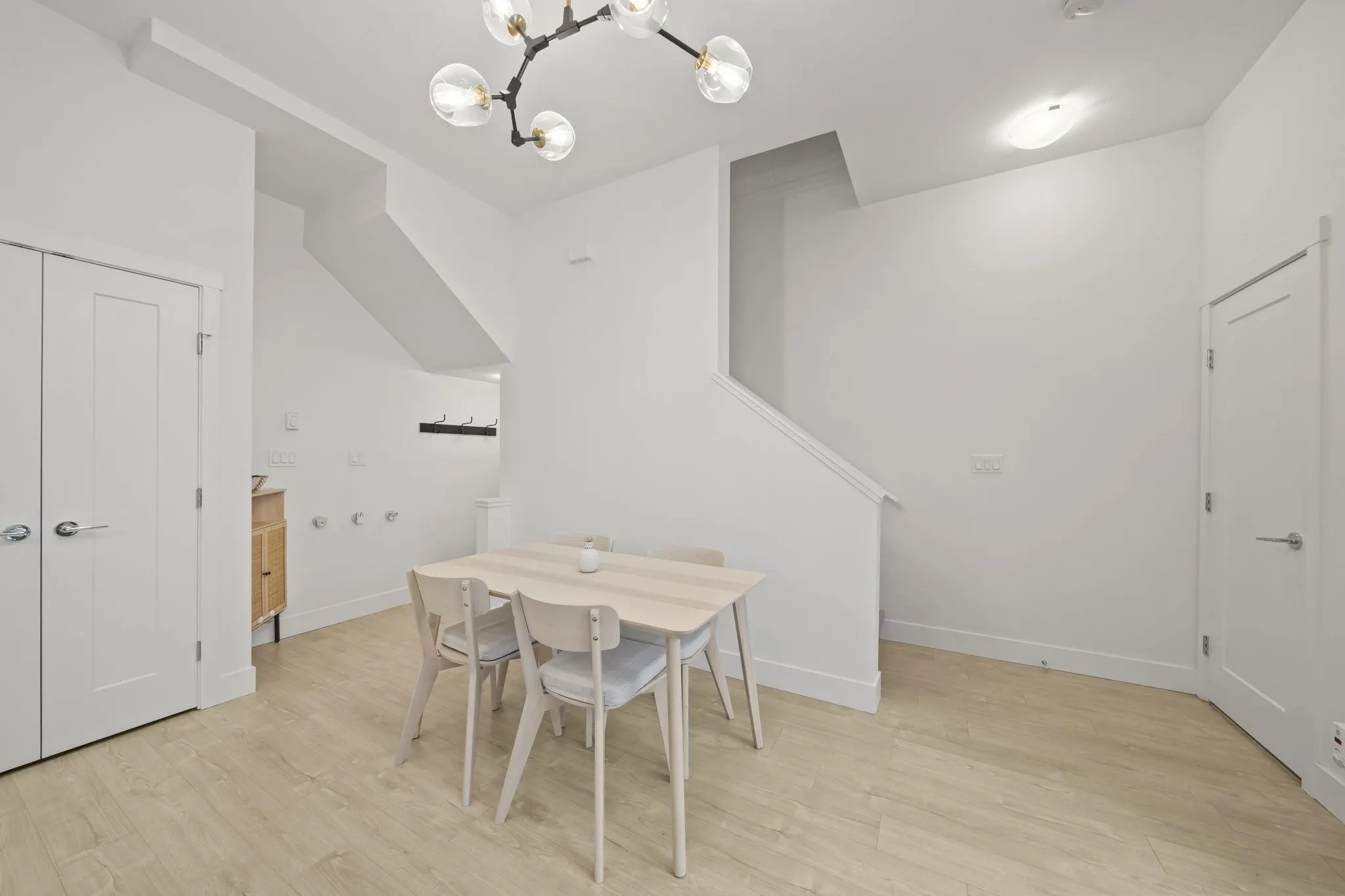 20849 78b Avenue #27