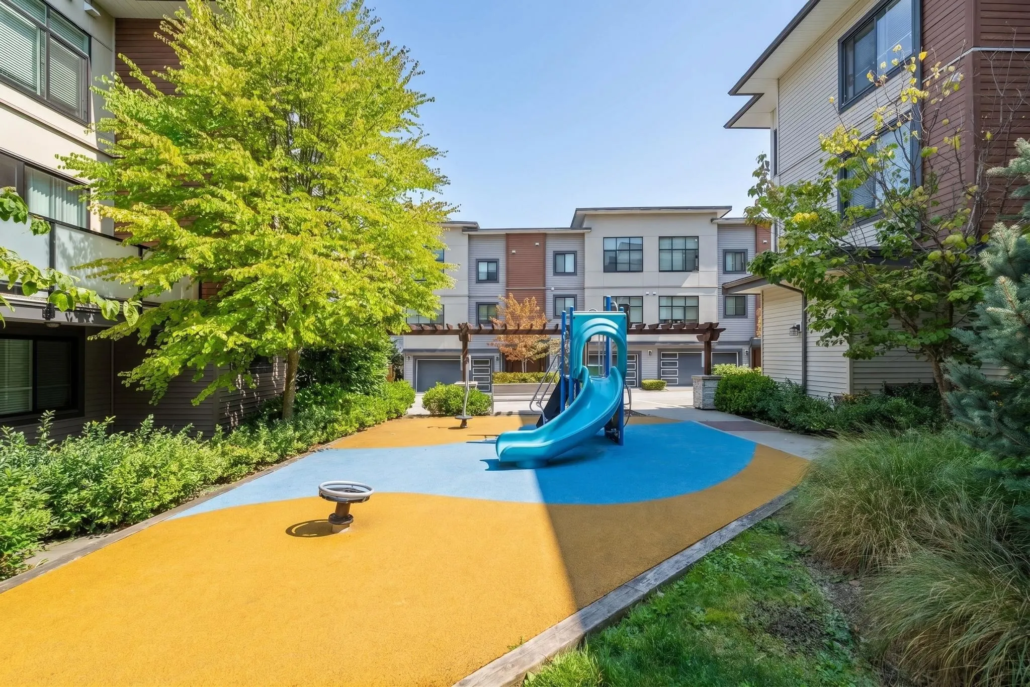 20849 78b Avenue #27