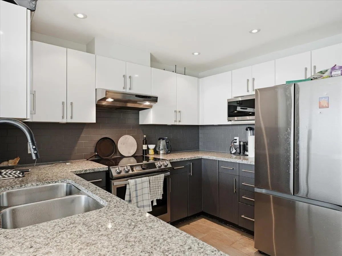 14 Begbie Street #1710