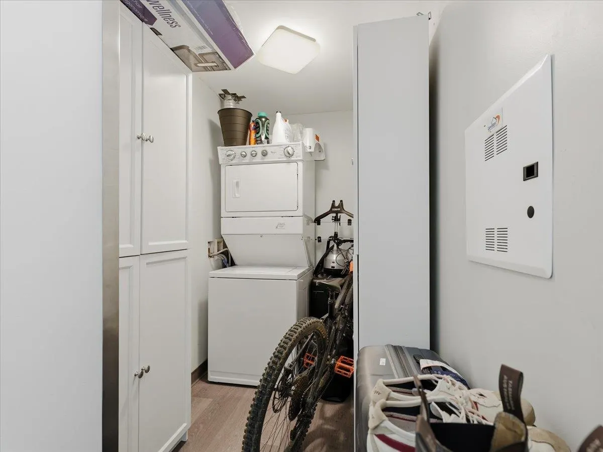 14 Begbie Street #1710