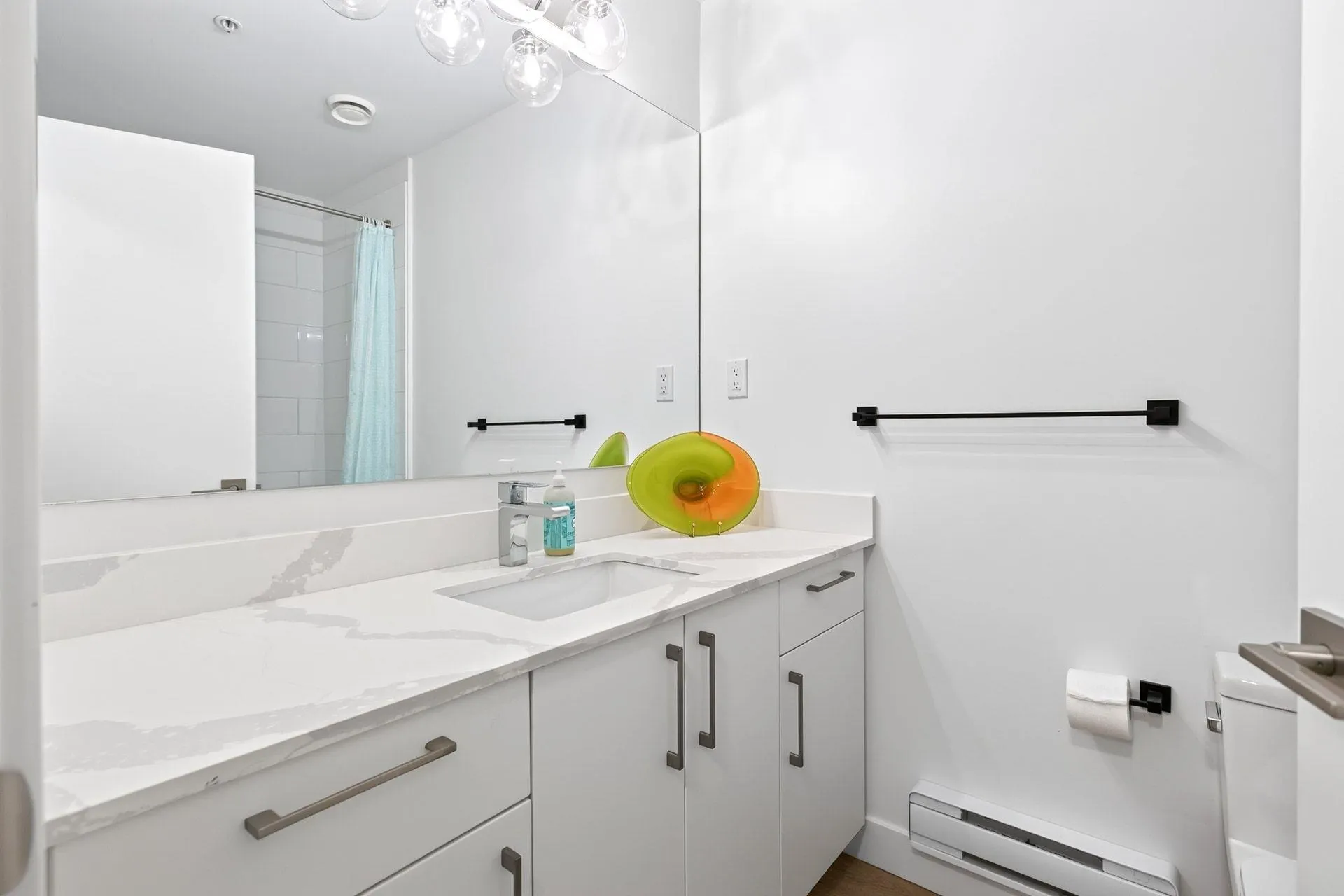 2331 Kelly Avenue #301