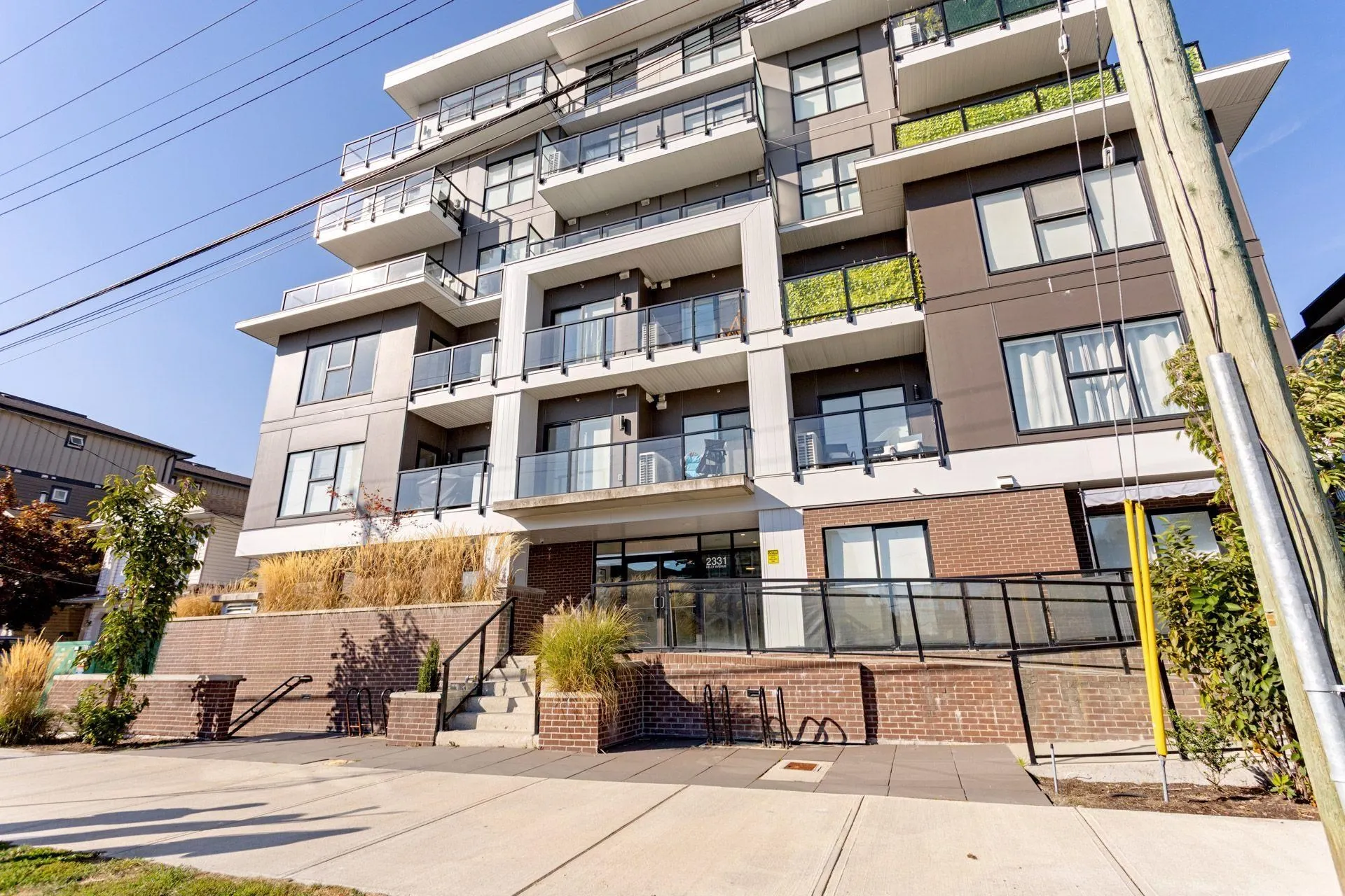 2331 Kelly Avenue #301