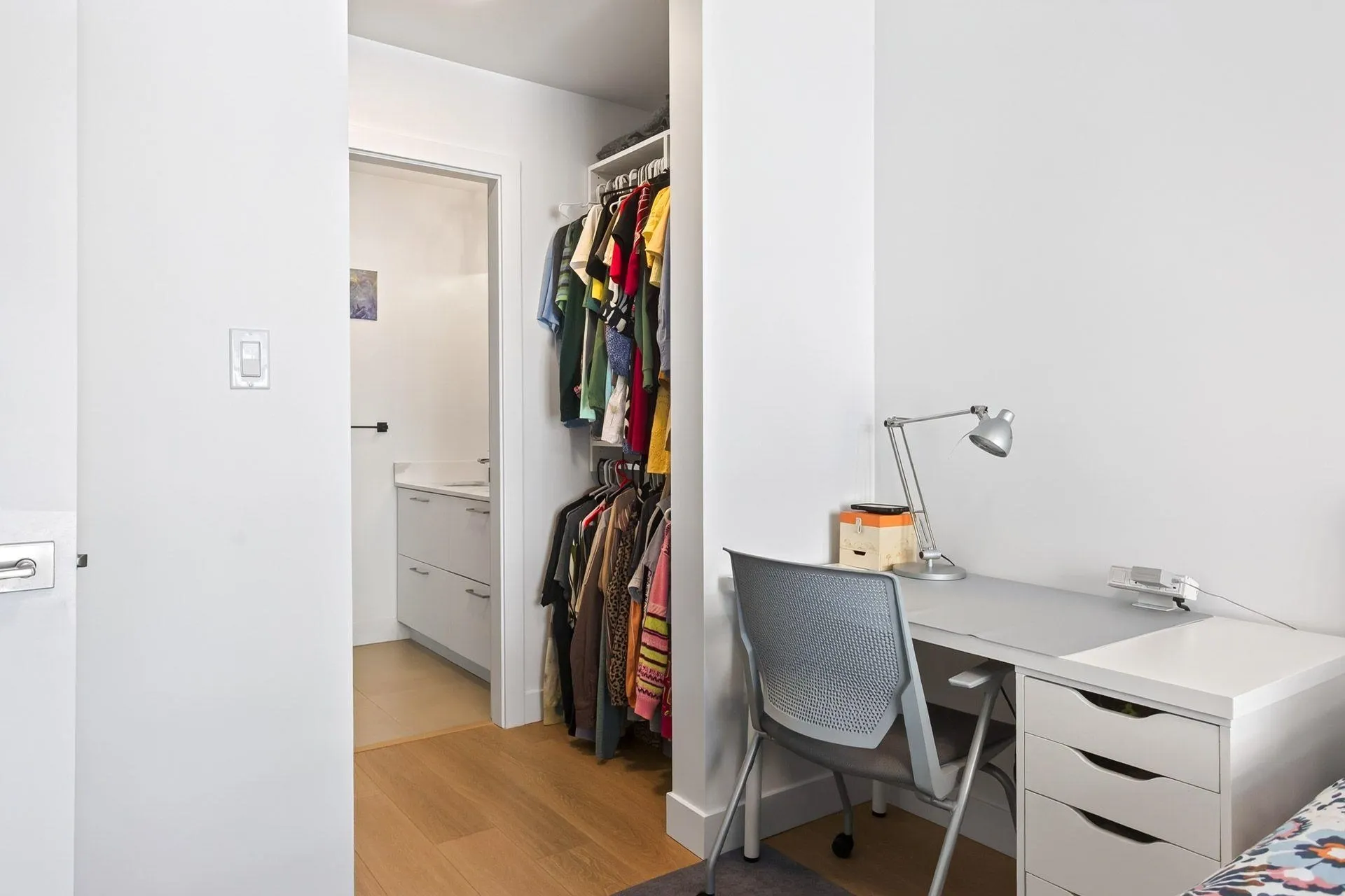 2331 Kelly Avenue #301