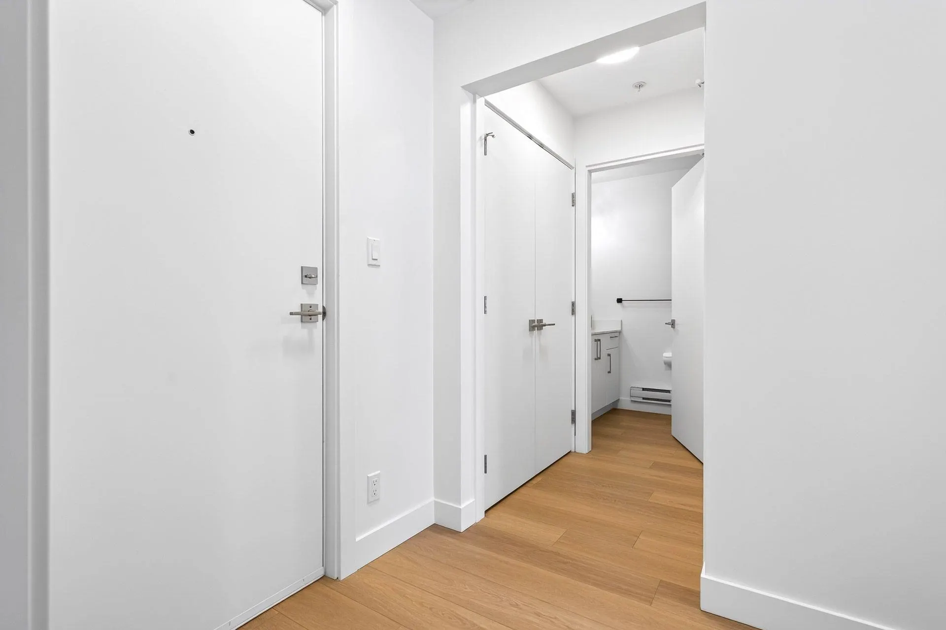 2331 Kelly Avenue #301