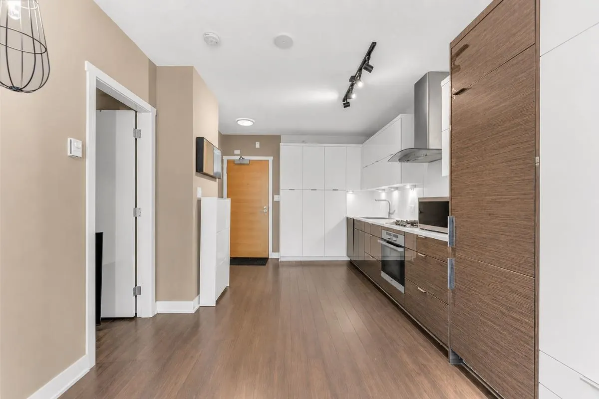 1777 W 7th Avenue #216