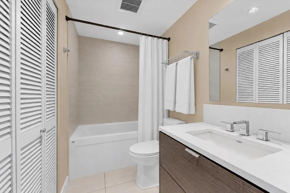 1777 W 7th Avenue #216