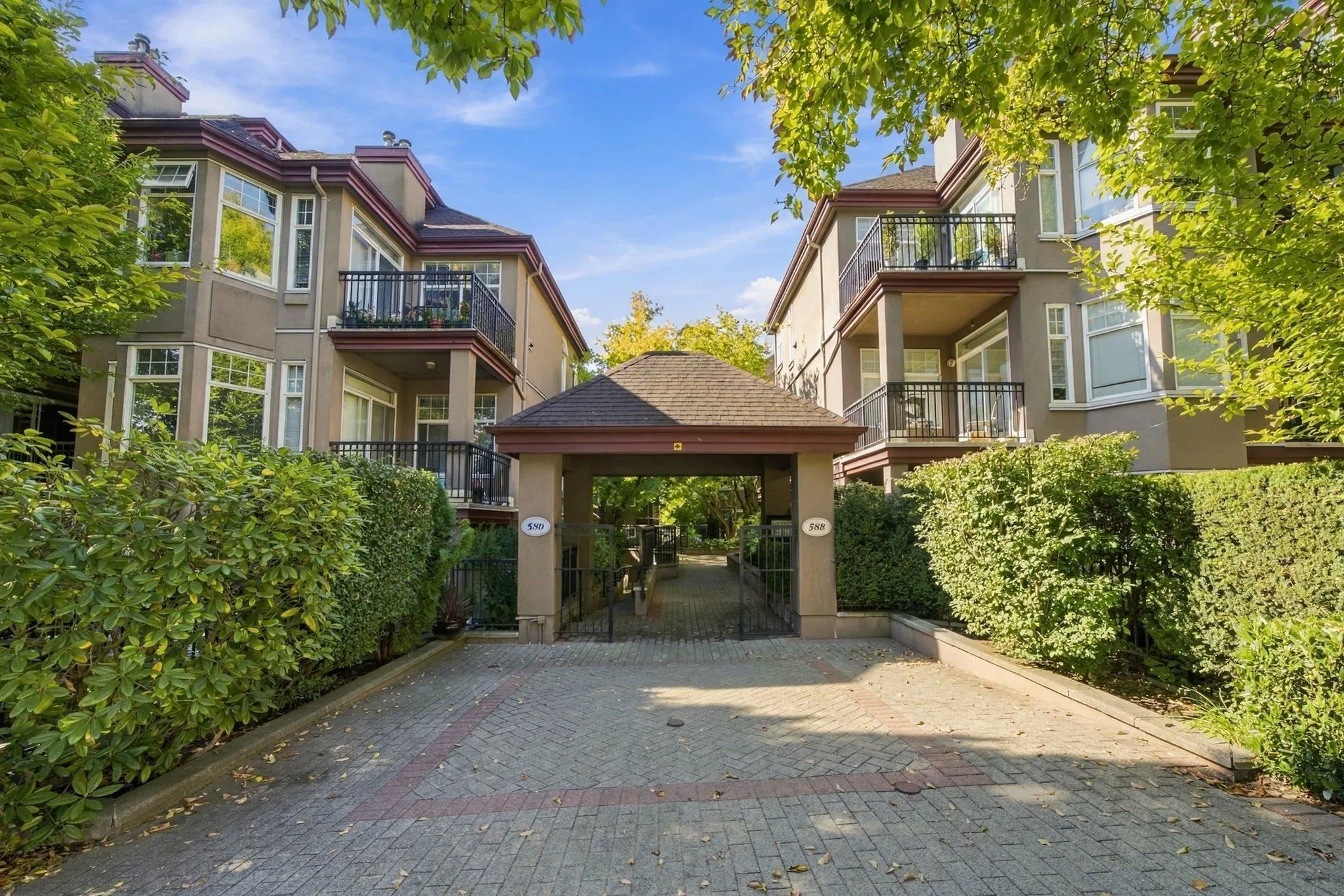 580 Twelfth Street #401